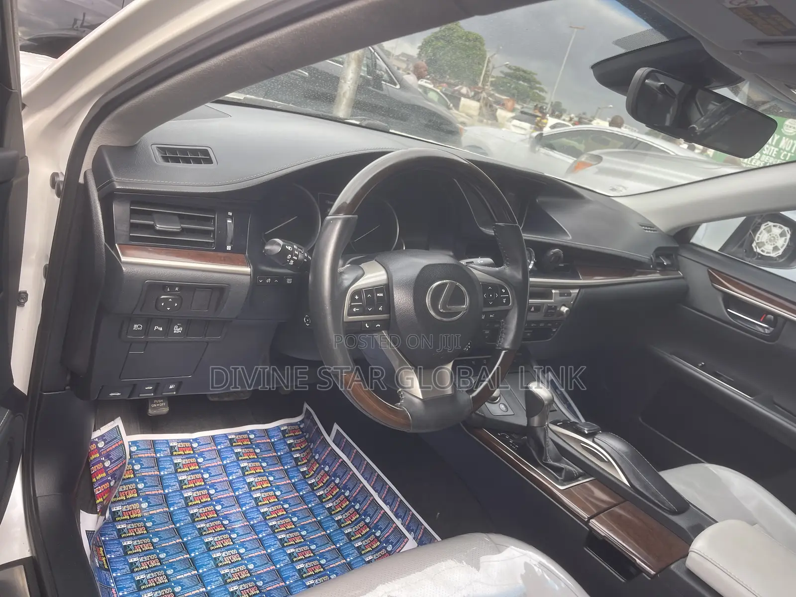 Lexus ES 2017 White