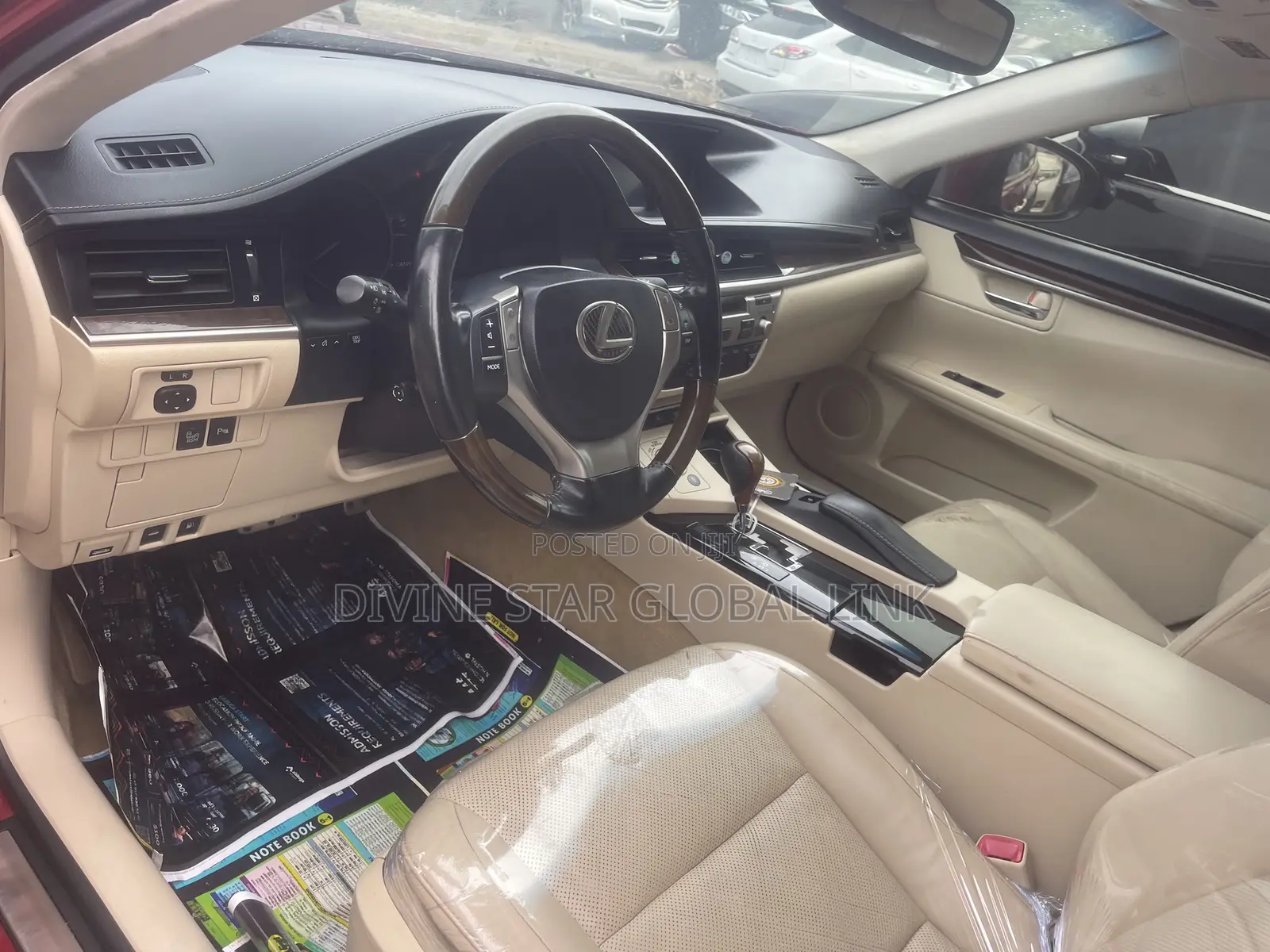 Lexus ES 2016 Red