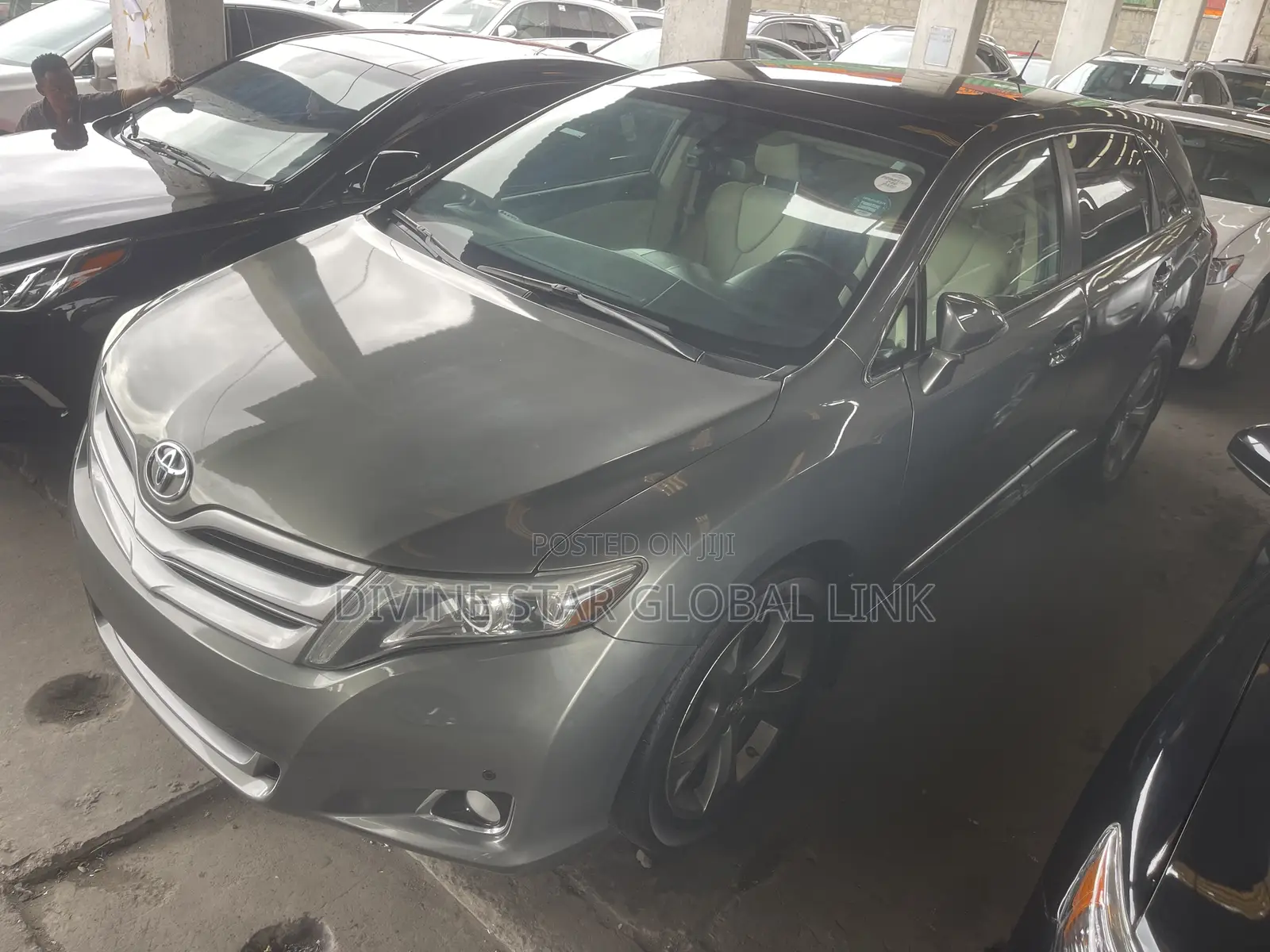 Toyota Venza Limited 4dr Wagon AWD (3.5L 6cyl 6A) 2015 Gray