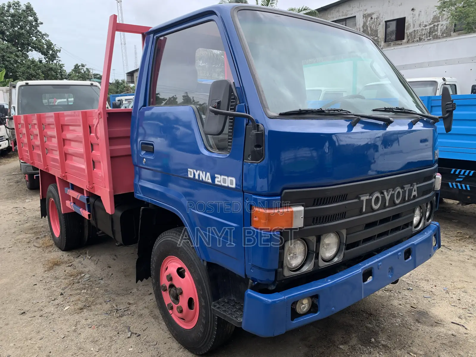 Toyota Dyna 200
