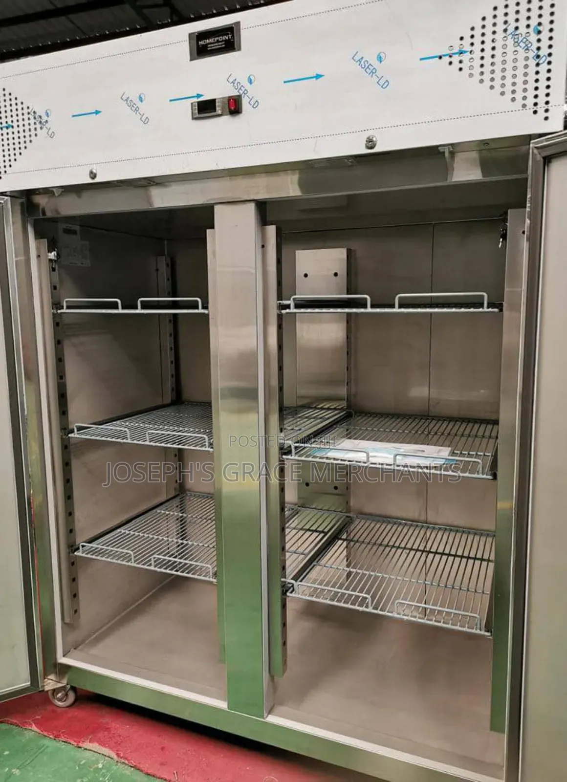 Industrial Cold Room Blasts Freezer