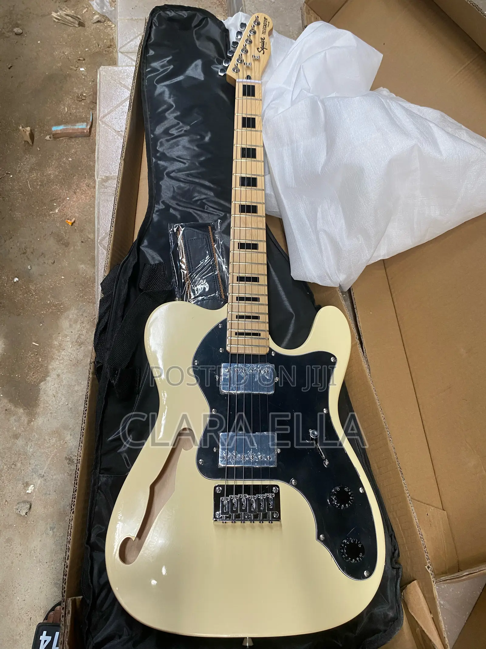 Squier Classic Vibe '70s Telecaster Thinline Electric Guitar