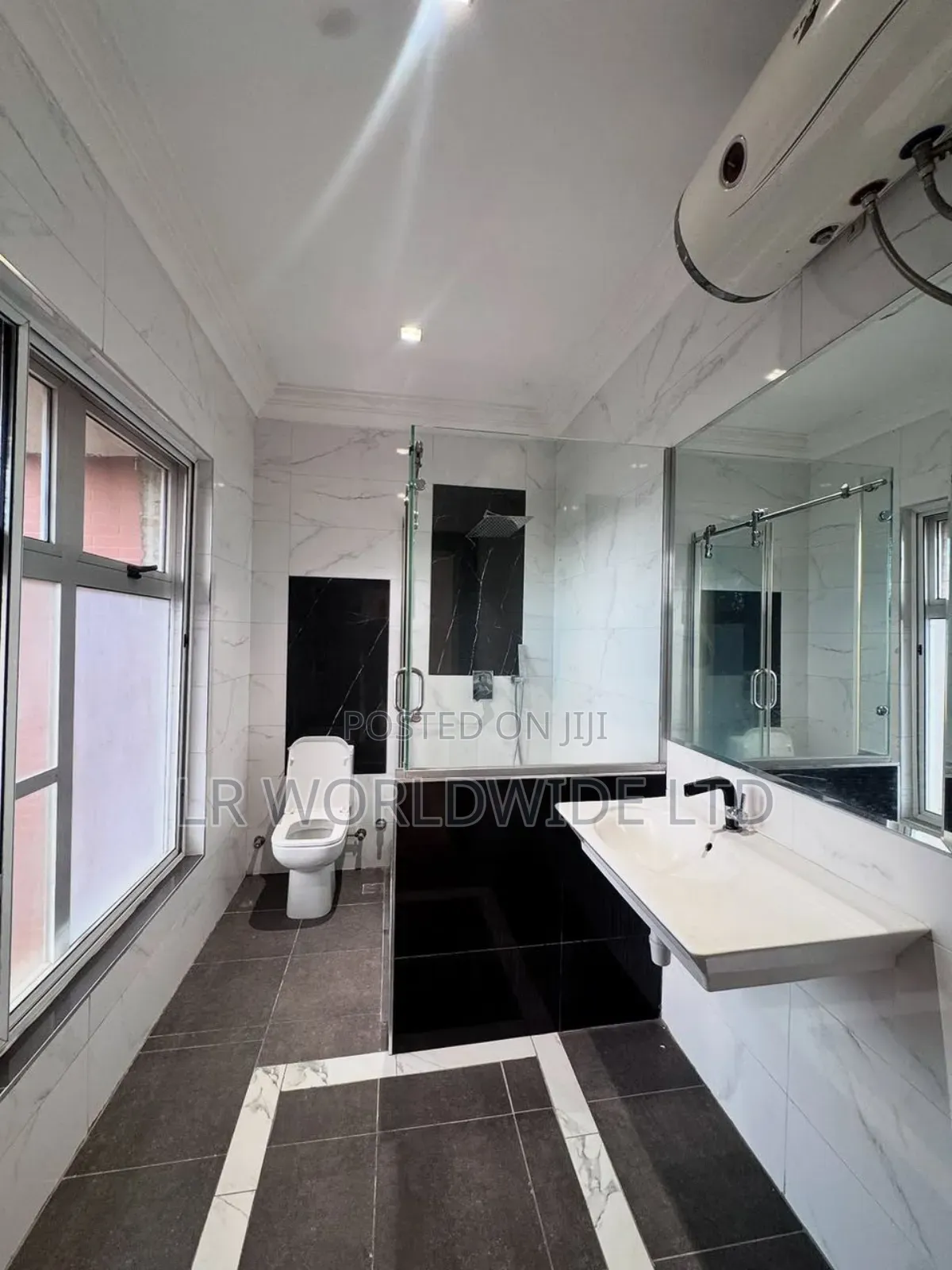 4bdrm Townhouse/Terrace in Maitama for Sale