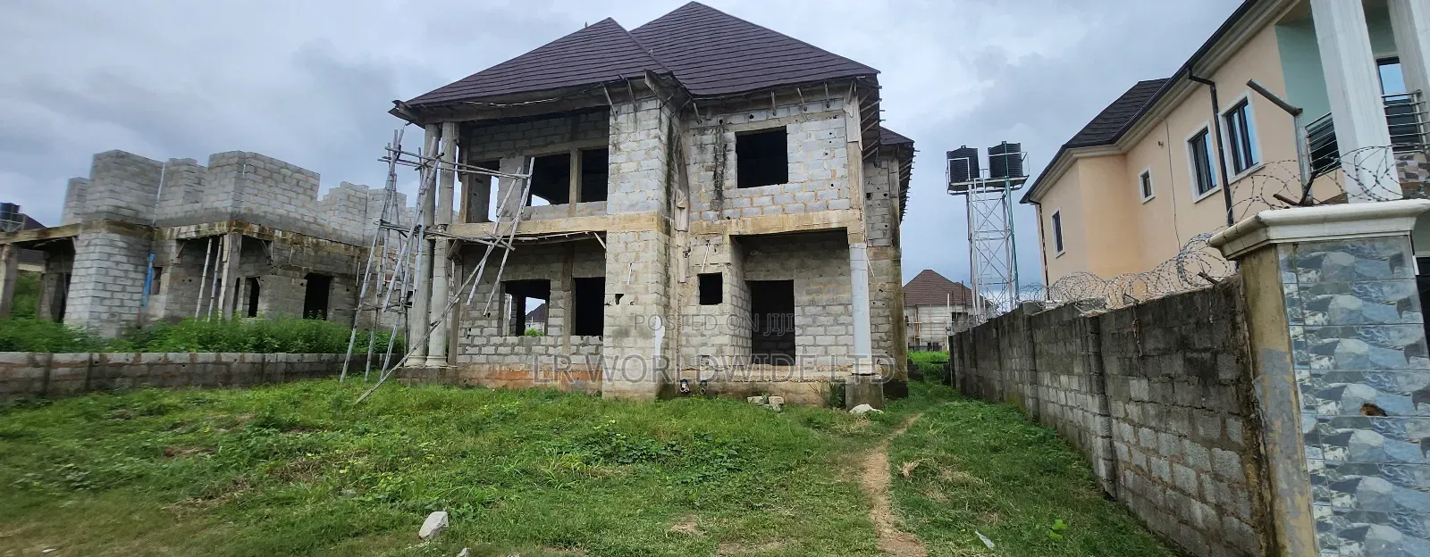 4bdrm Duplex in Lugbe District for sale