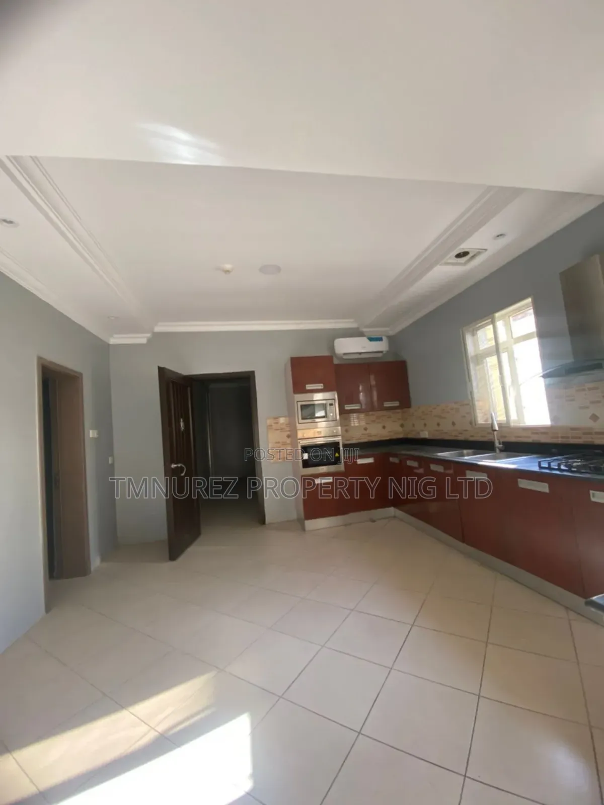 4bdrm Apartment in Ikoyi Lagos for rent