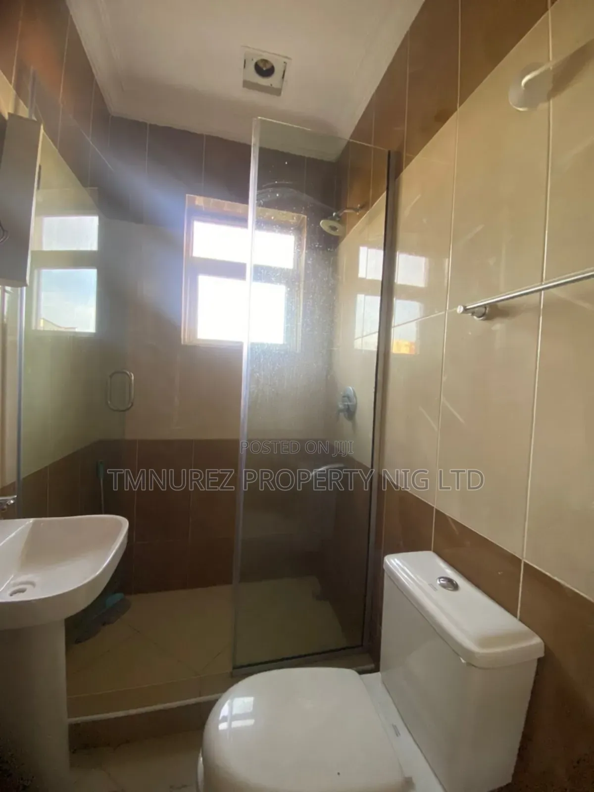4bdrm Apartment in Ikoyi Lagos for rent