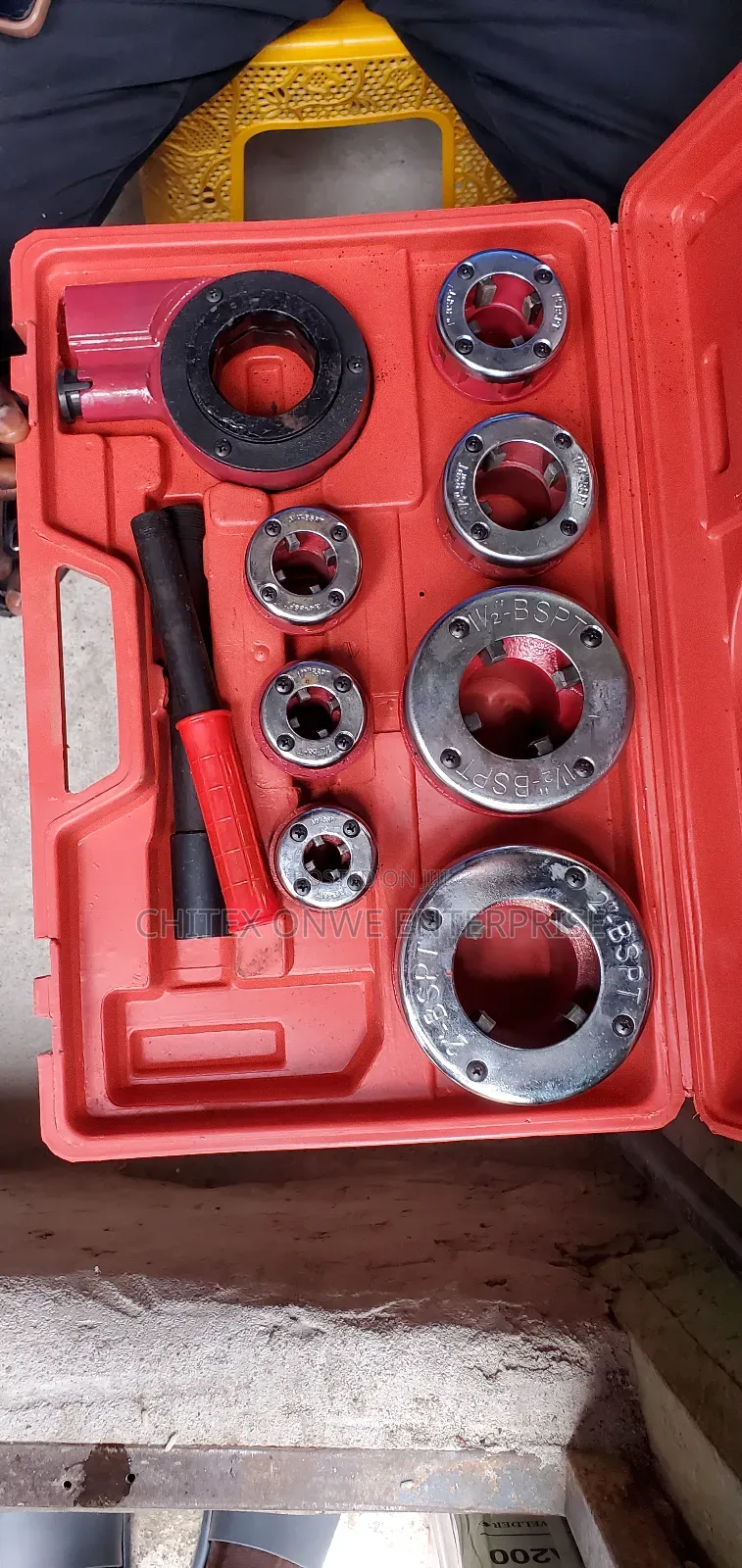 Ratchet Die Stock / Manual Pipe Threading Tool 3⁄8 to 2inch