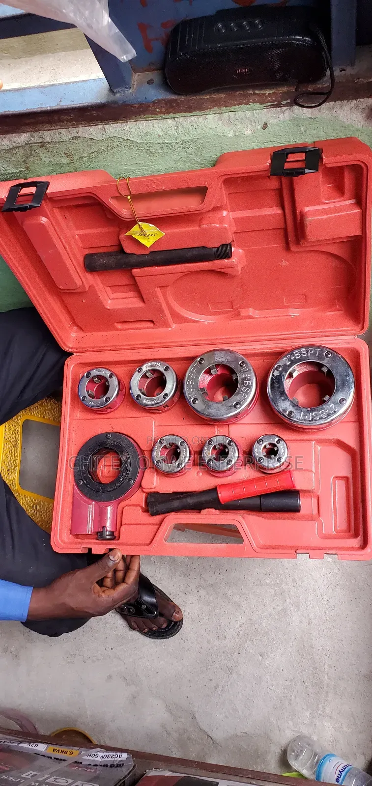 Ratchet Die Stock / Manual Pipe Threading Tool 3⁄8 to 2inch