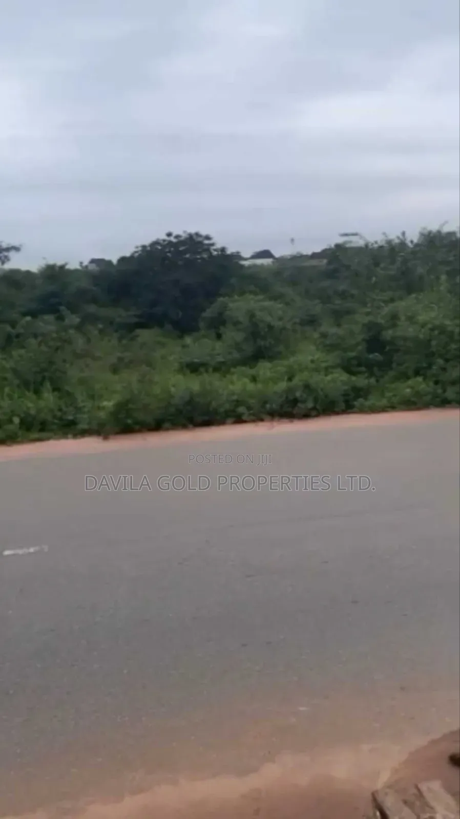 !!Commercial Land for Sale in Amagba Ugbor Central G.R.A. !!
