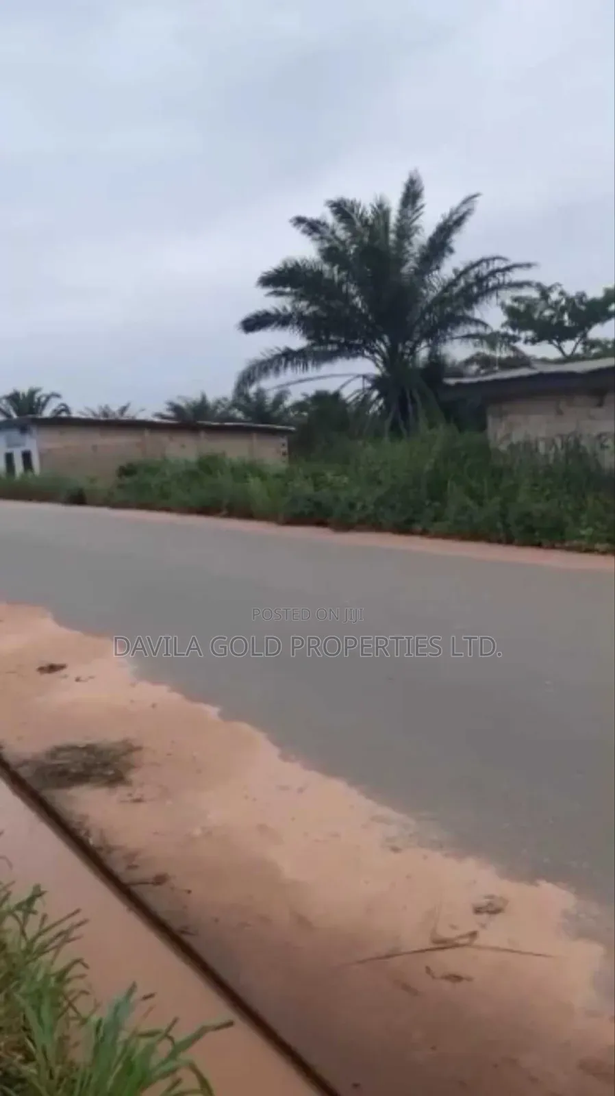 !!Commercial Land for Sale in Amagba Ugbor Central G.R.A. !!
