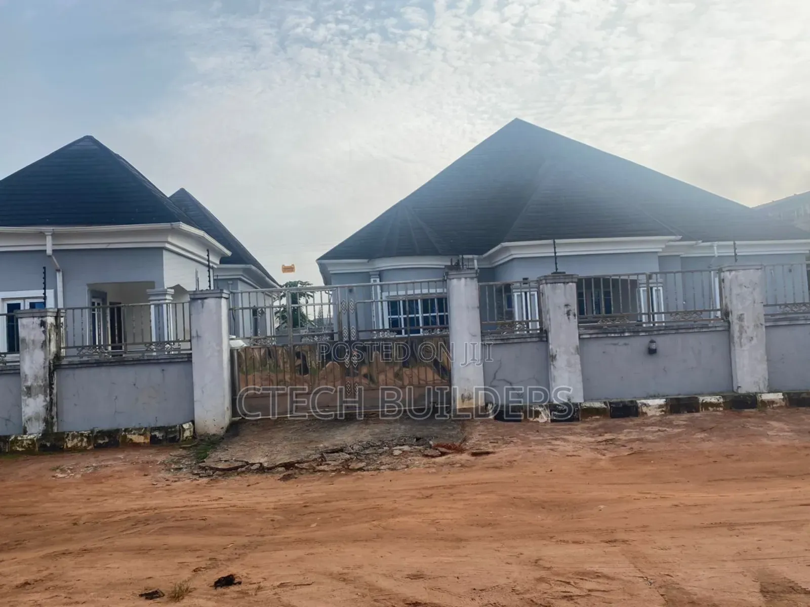 4bdrm Bungalow in Benin City for sale