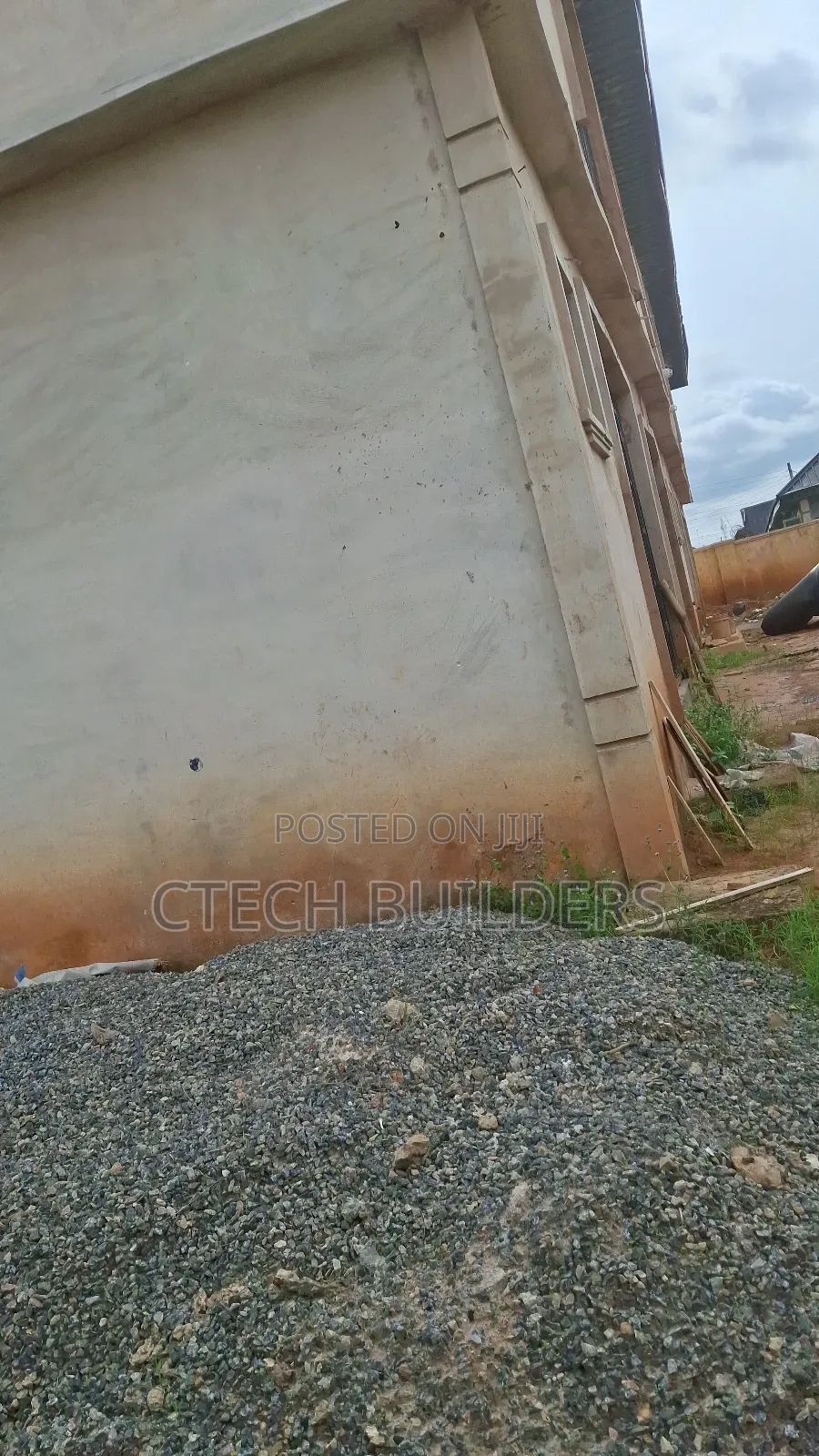 8bdrm Block of Flats in Benin City for sale