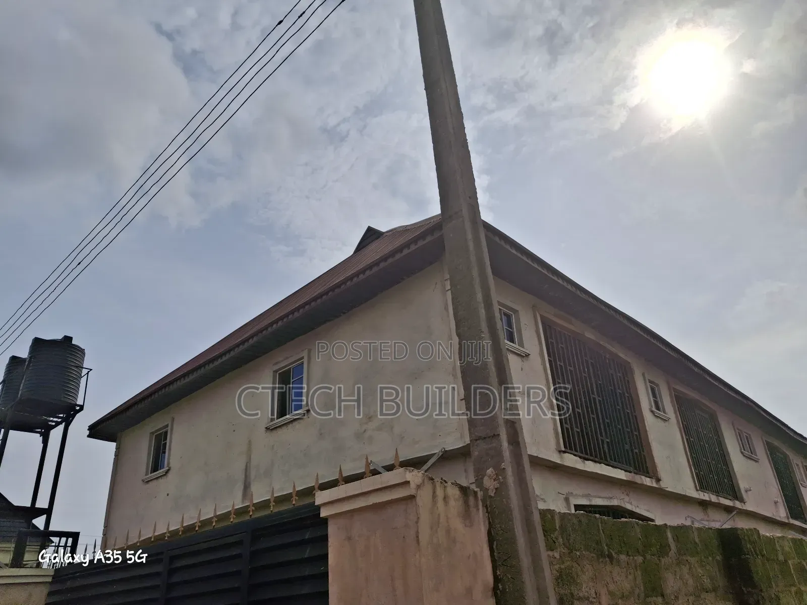 8bdrm Block of Flats in Benin City for sale