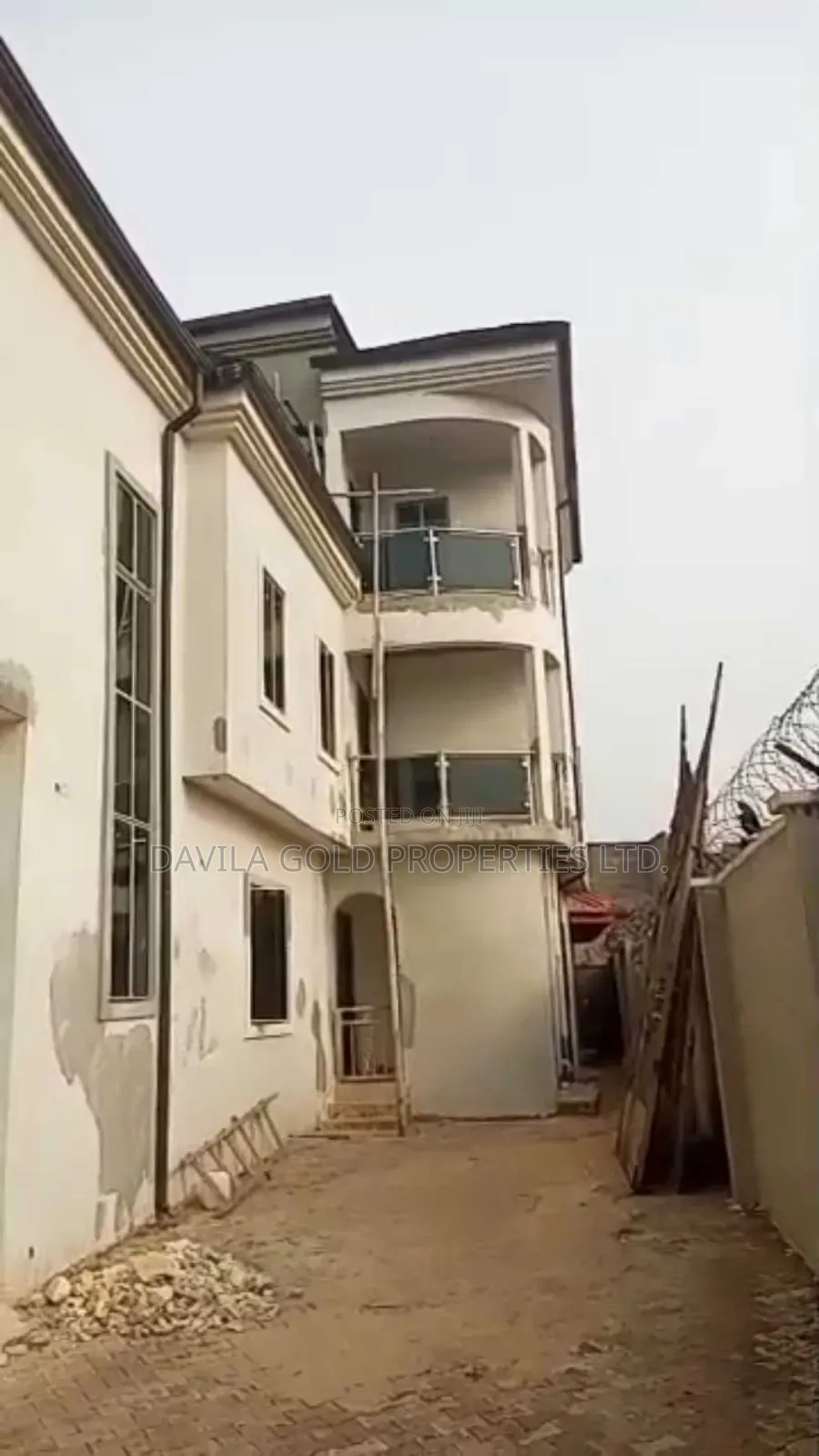 7bdrm Duplex in Benin City for sale