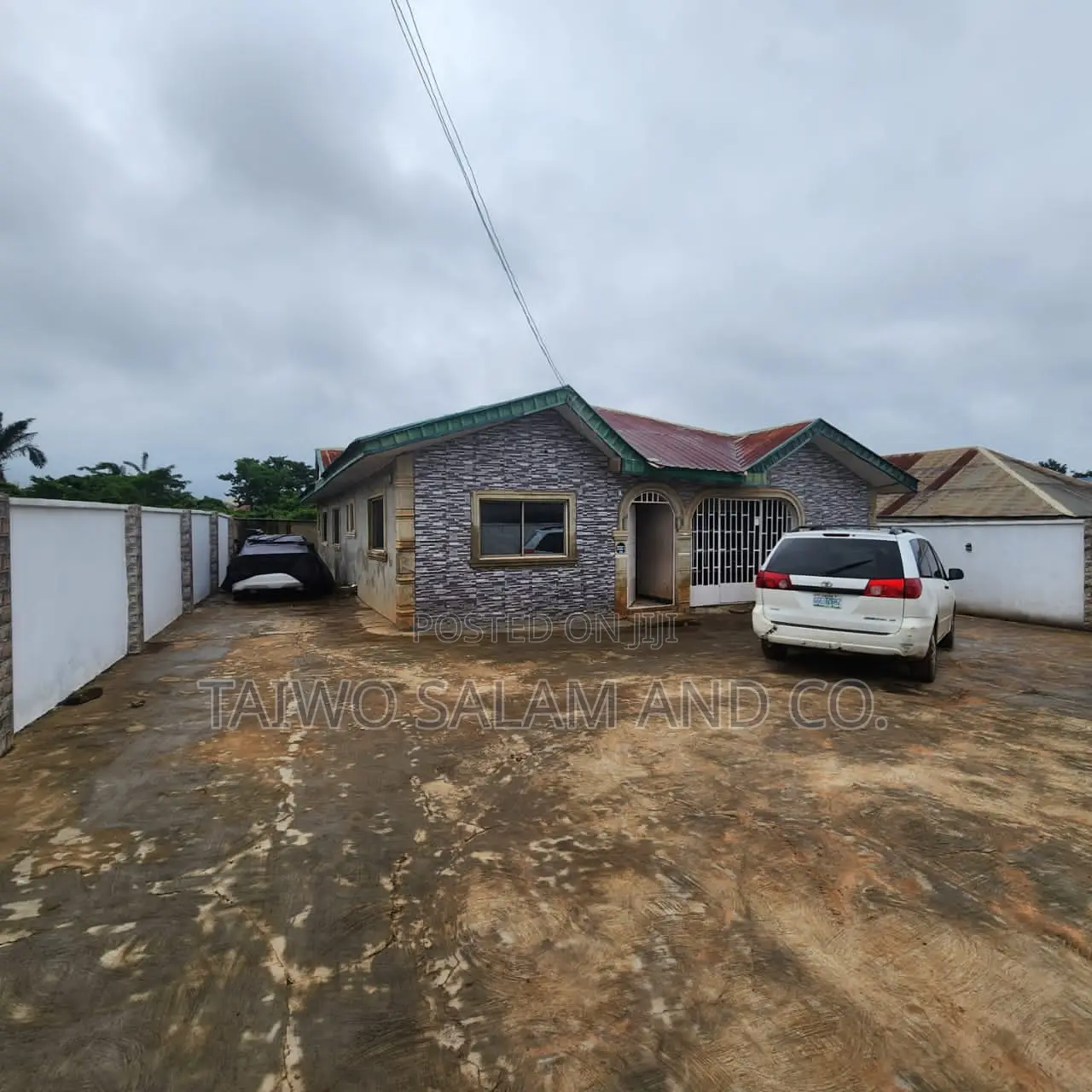 4bdrm Bungalow in Moniya for sale