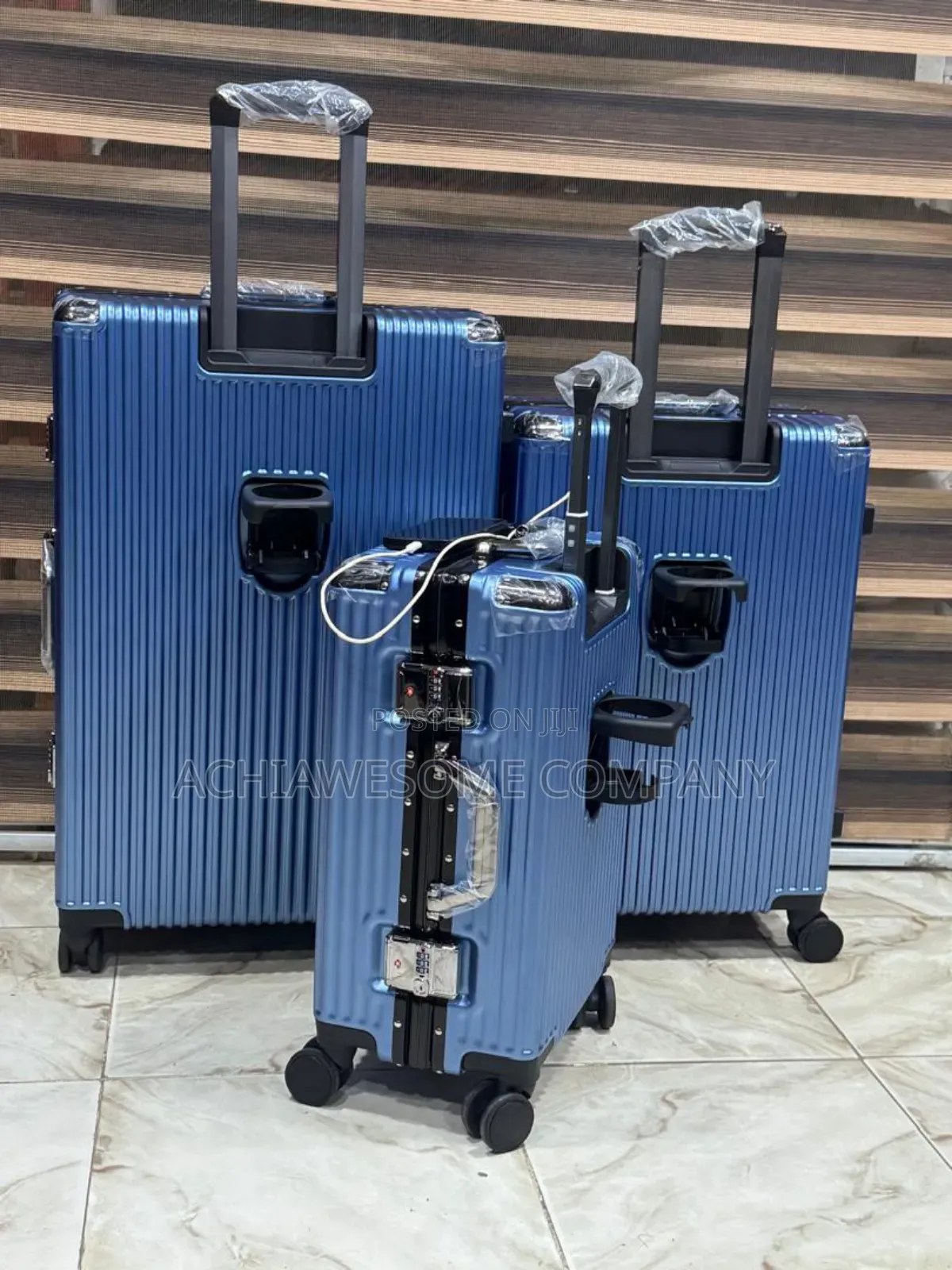 Set Of 3 Aluminum Frame Luggage With Usb Port