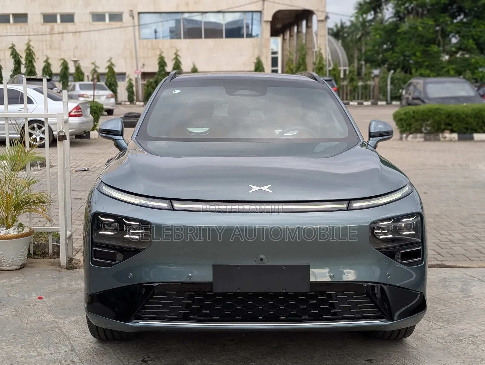 New XPeng G9 EV AWD 2025 Green