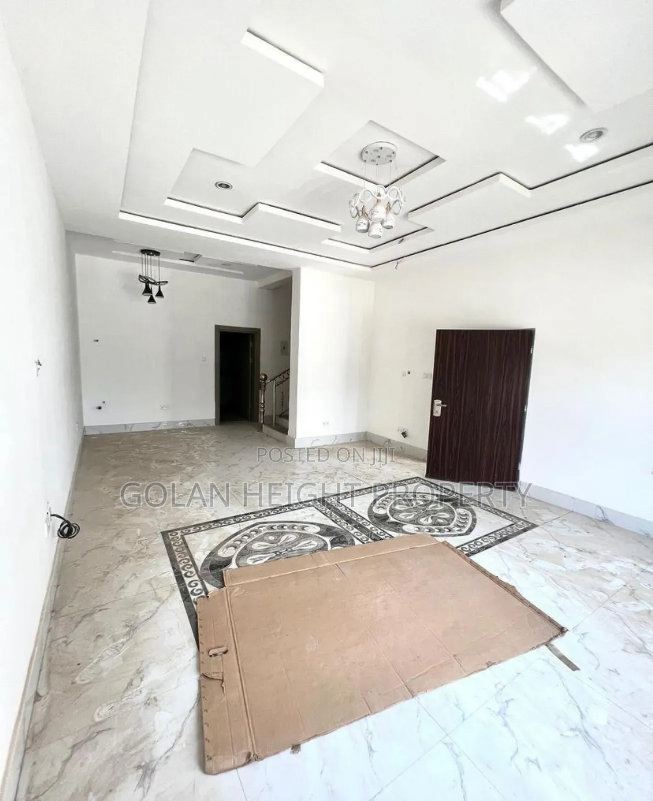 4bdrm Townhouse / Terrace in Diplomatic Zone, Katampe Extension