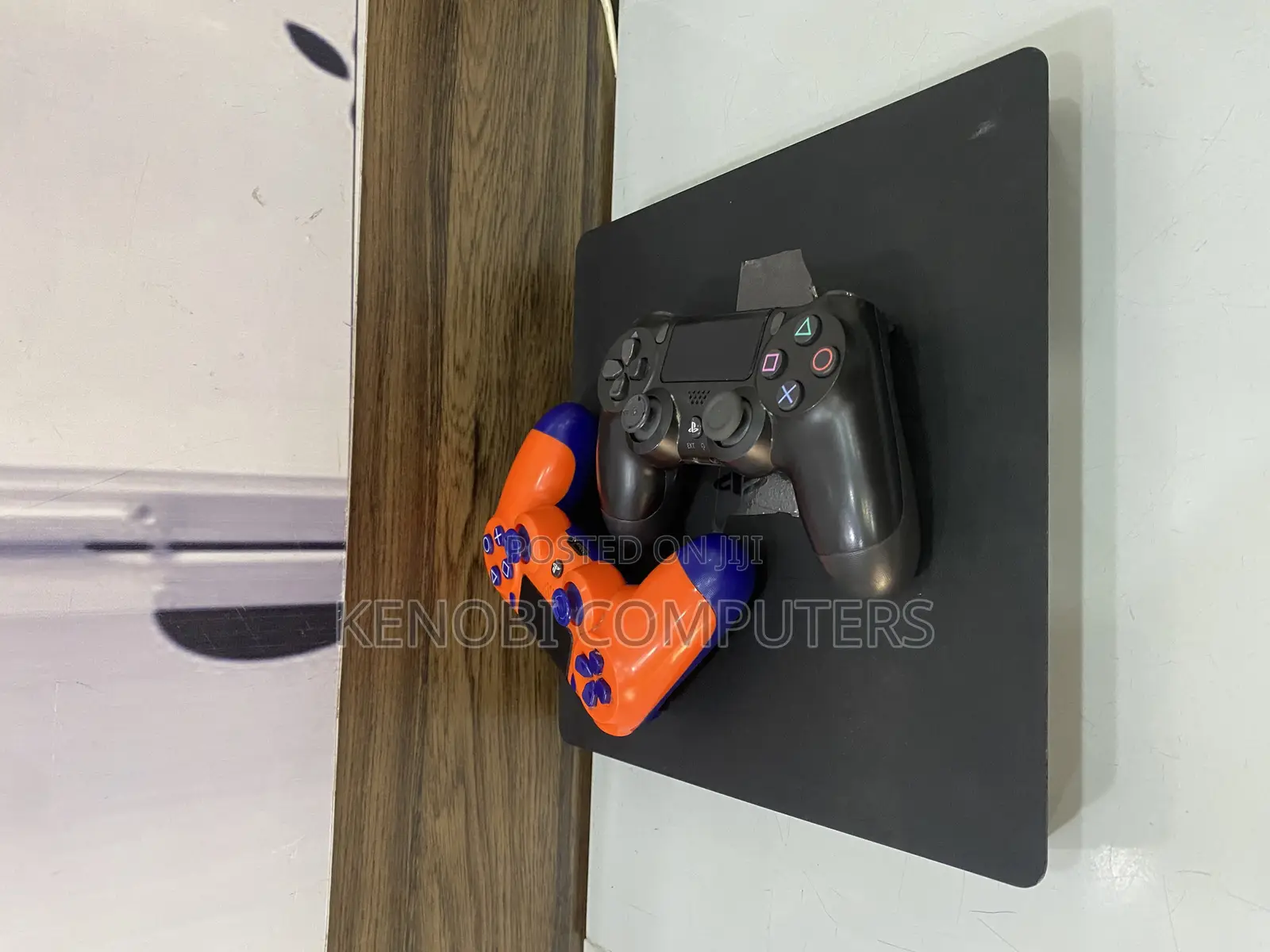 Playstation 4 Slim