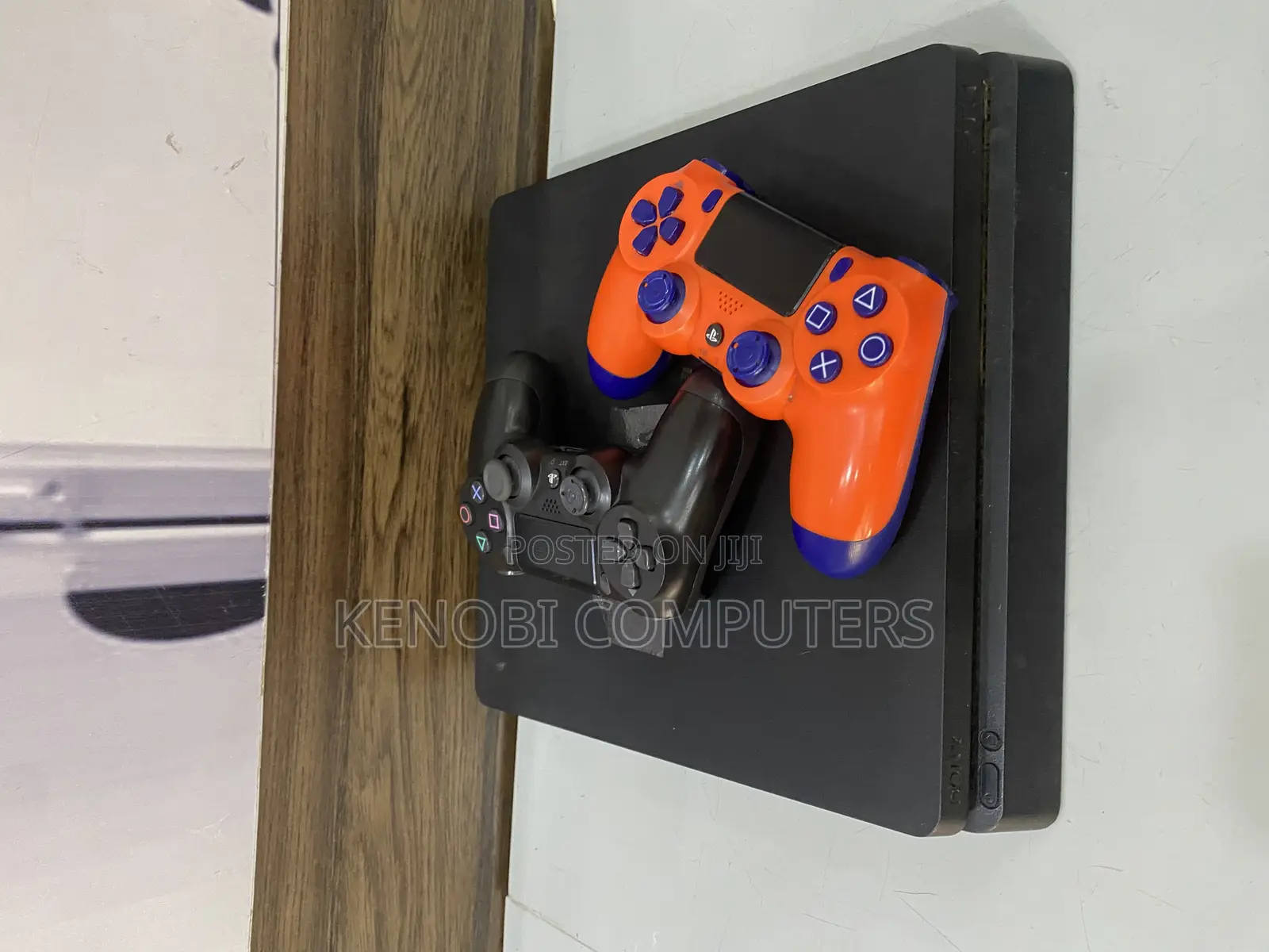 Playstation 4 Slim