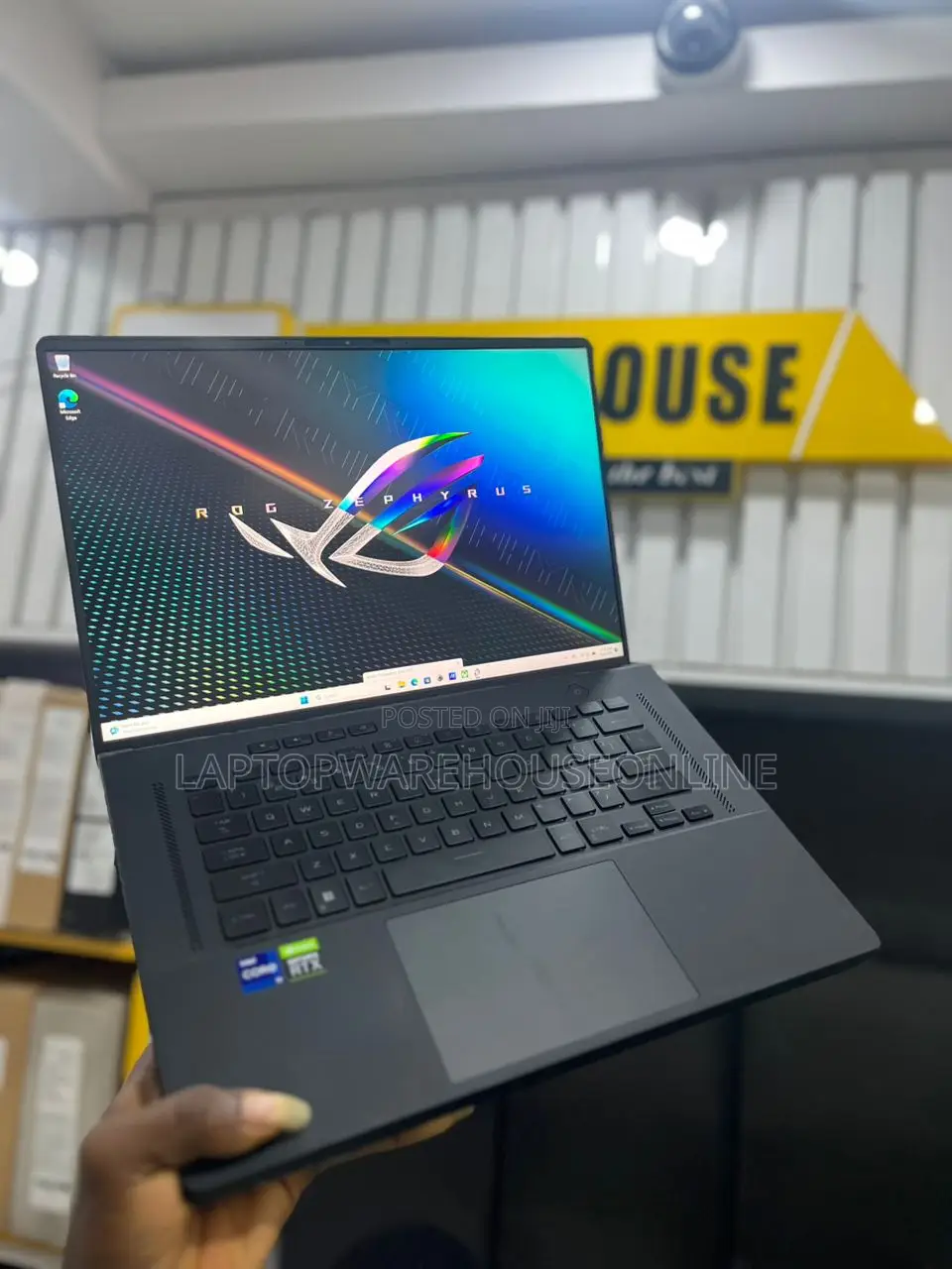 Laptop Asus ROG Zephyrus M16 GU603HR 16GB Intel Core I9 SSD 1T
