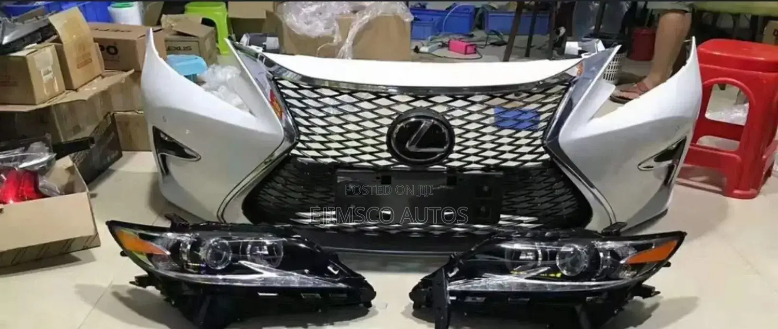Complete Bumper, Accessories and Headlight Es 350 2018