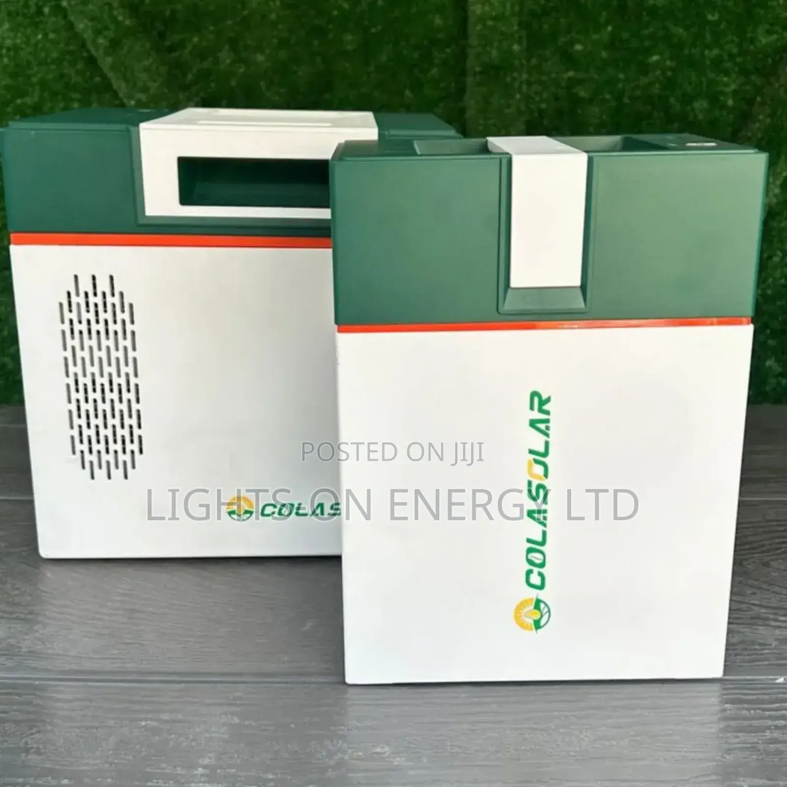 Cola2000whr Solar Generator