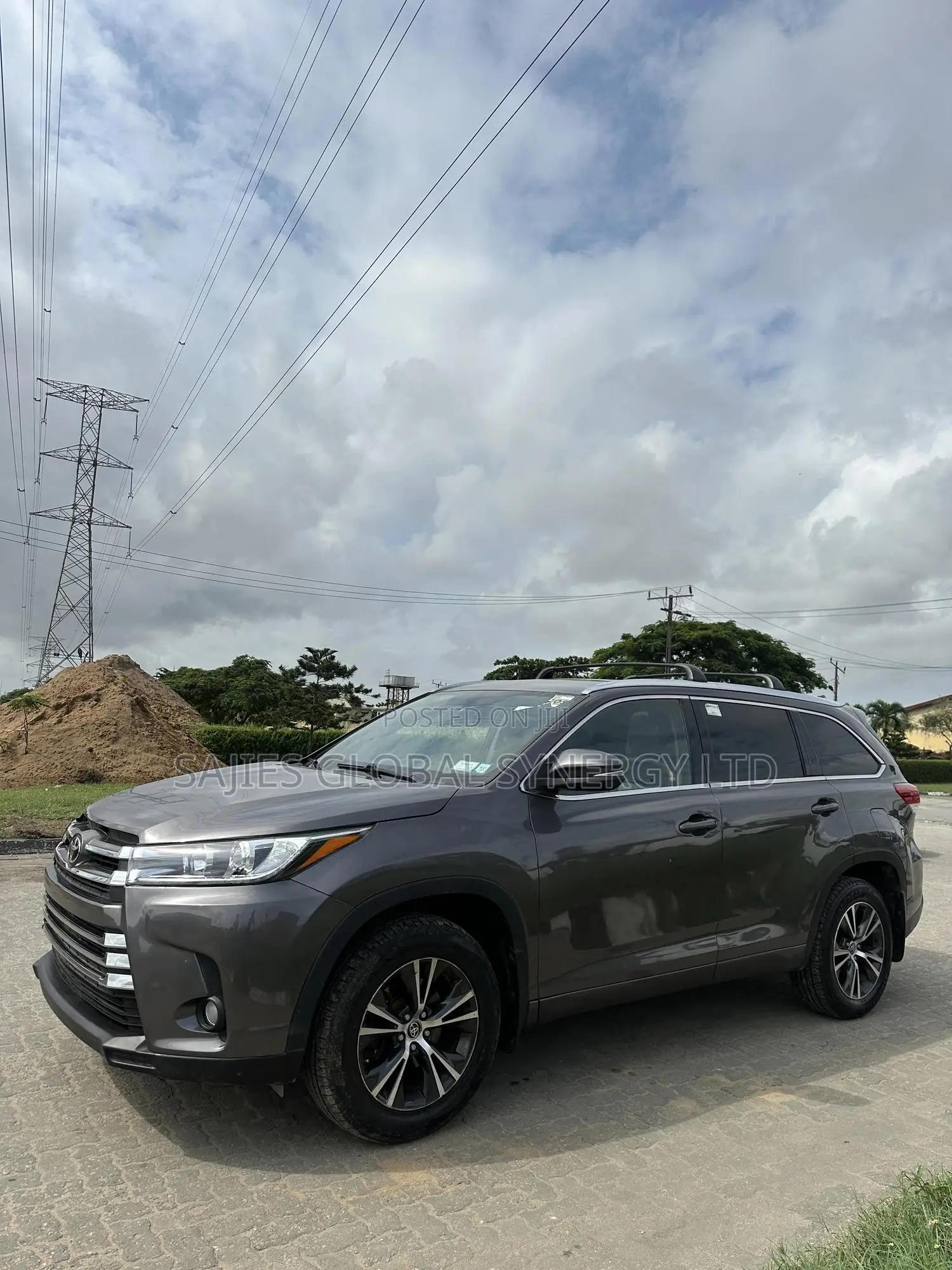 Toyota Highlander XLE V6 4x4 (3.5L 6cyl 6A) 2016 Gray
