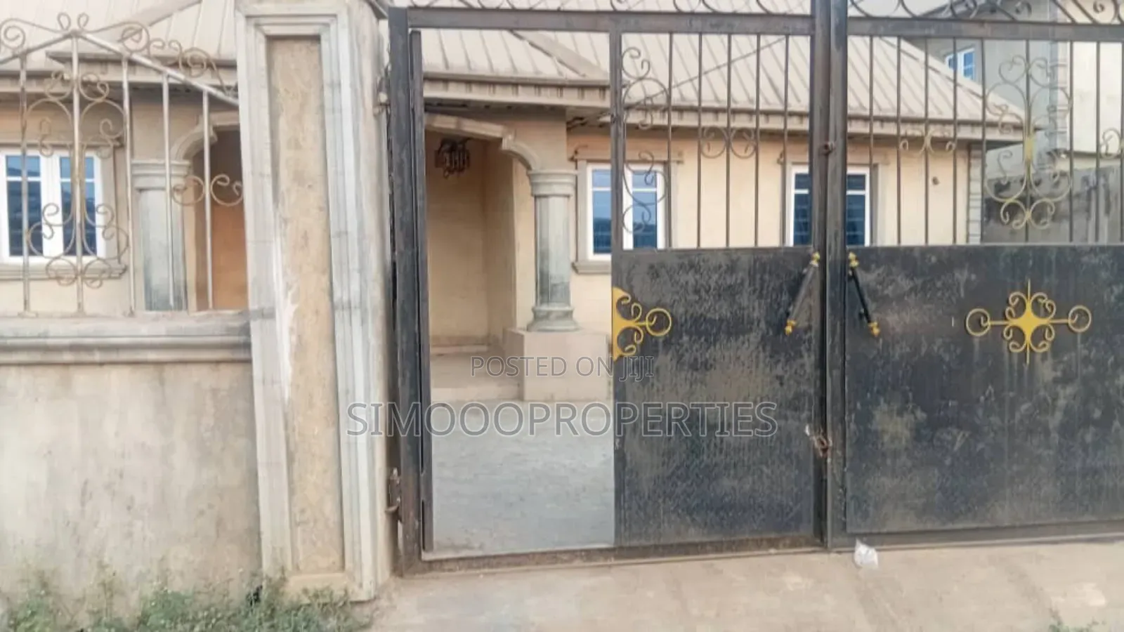 Furnished 20bdrm Block of Flats in Ode Remo, Sagamu for sale