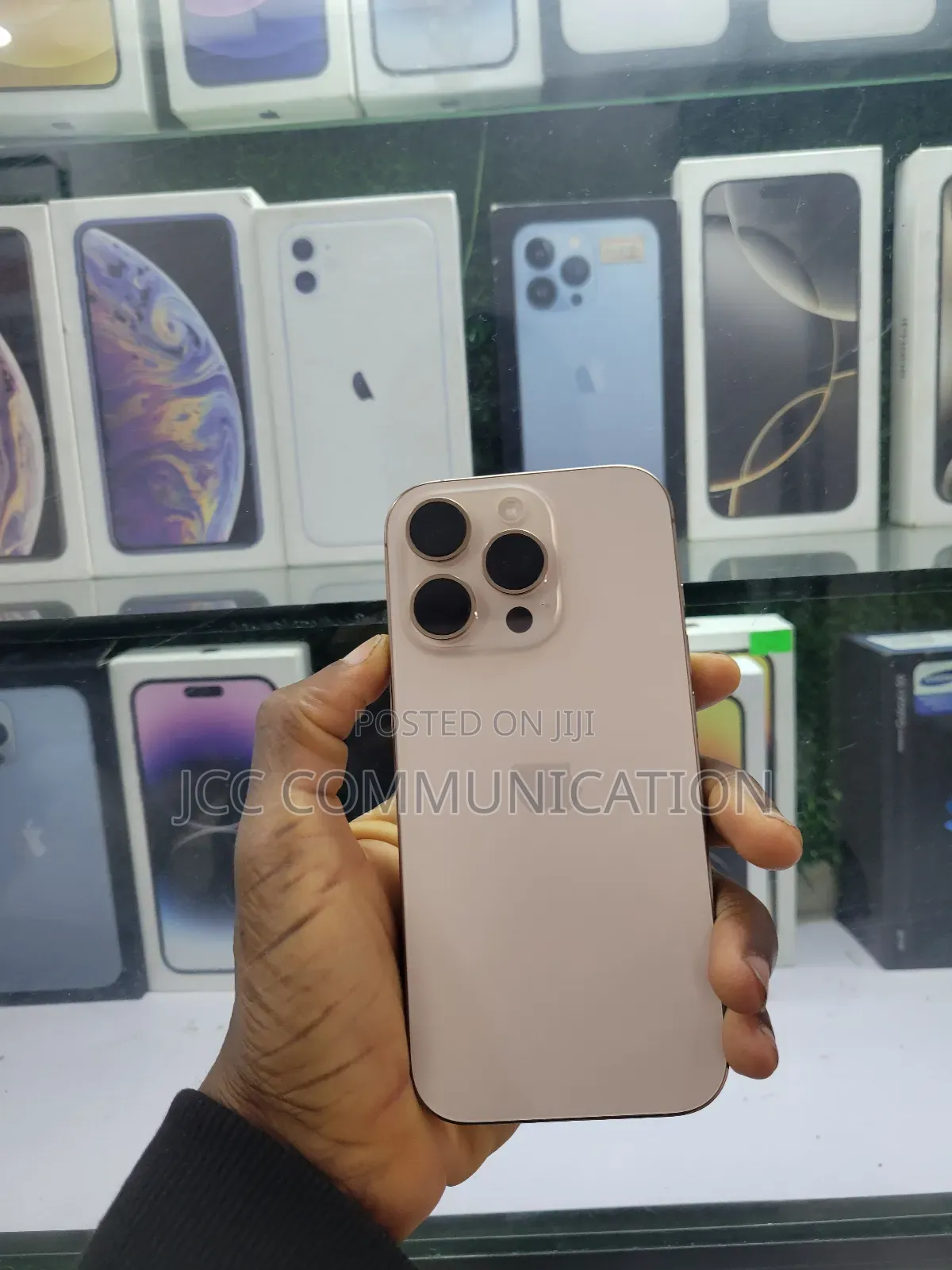 Apple iPhone 16 Pro 256 GB Gold