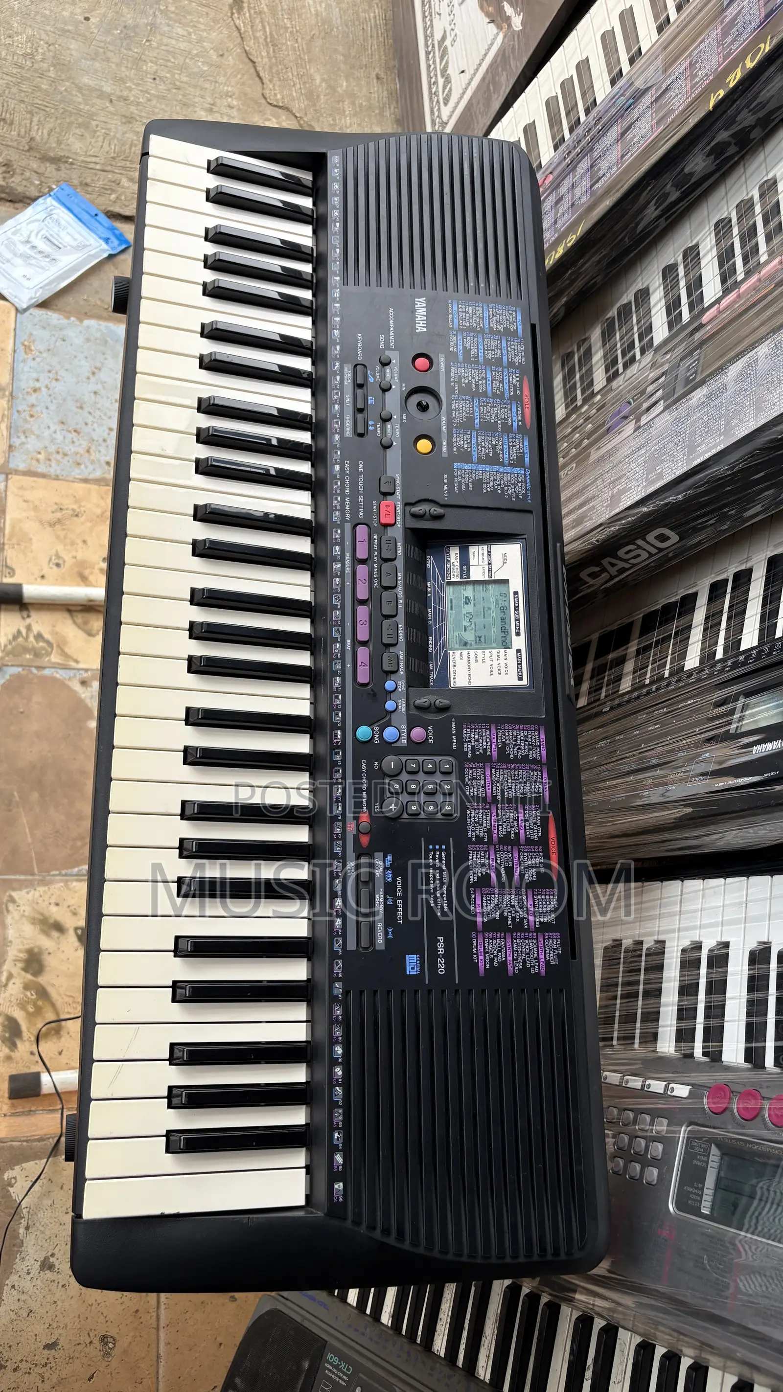 Professional Yamaha PSR 230 Keyboard