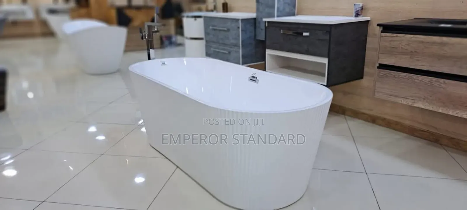 Ribbed Exterior Freestanding Bathtub Black