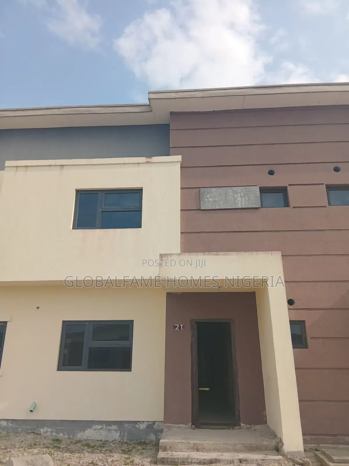 4bdrm Duplex in Beachwood Park for sale