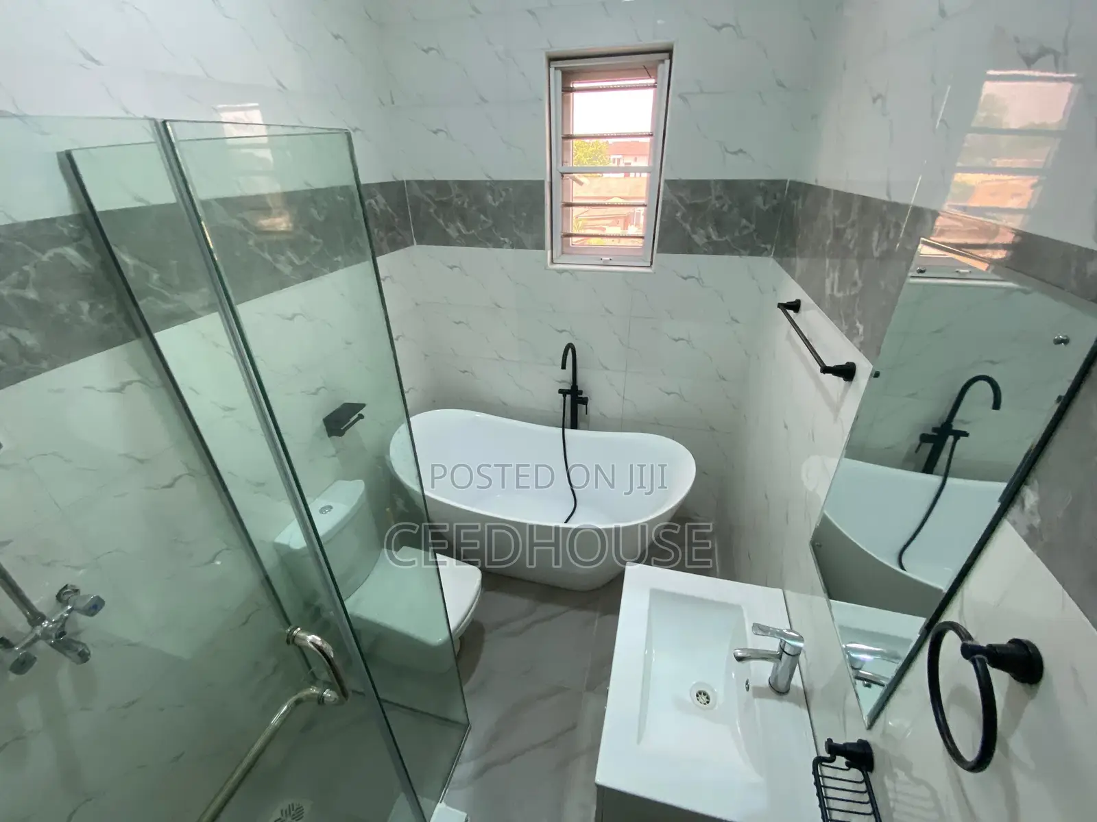 6 Units of Luxurious 3/2 Bedroom Apartment With Snooker