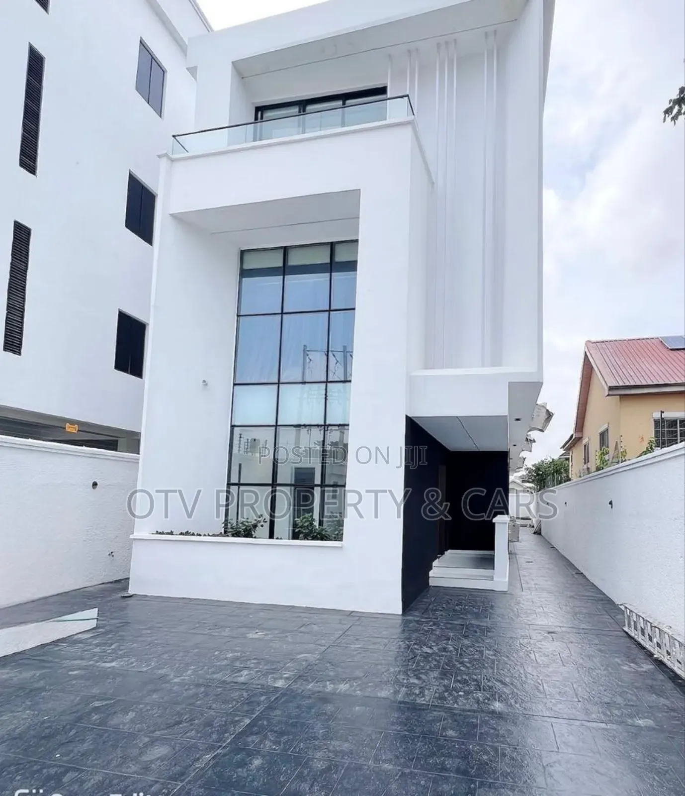 Furnished 4bdrm Duplex in Lekki Phase 1 for sale