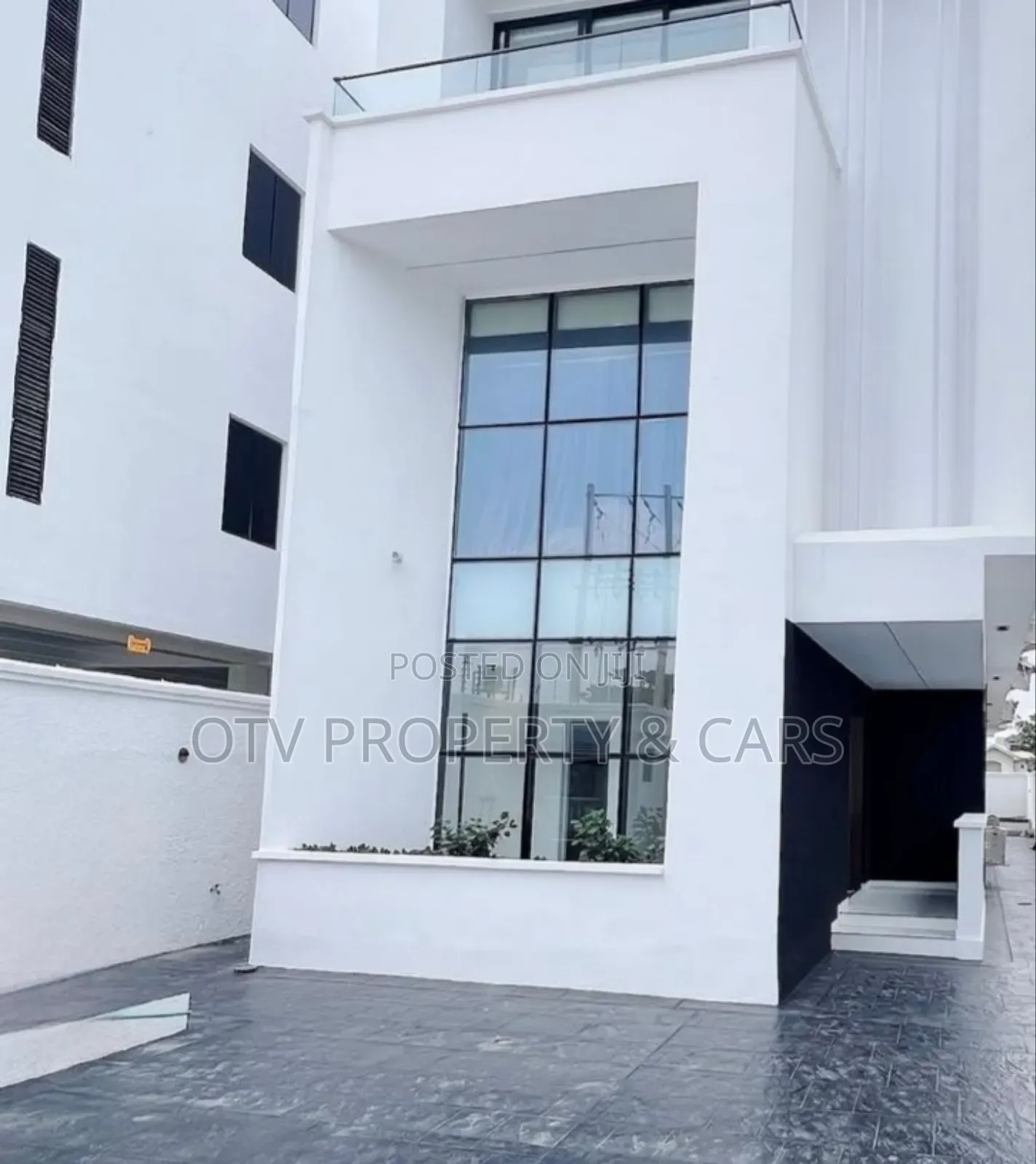 Furnished 4bdrm Duplex in Lekki Phase 1 for sale