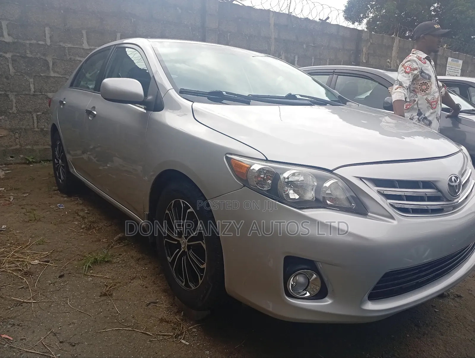 Toyota Corolla LE Special Edition 4dr Sedan (1.8L 4cyl 4A) 2013 Silver
