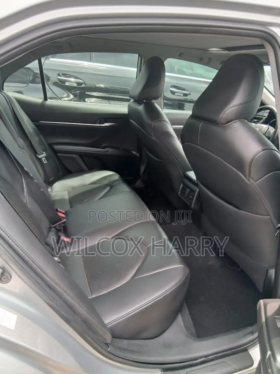 Toyota Camry XSE V6 (3.5L V6 8A) 2019 Silver