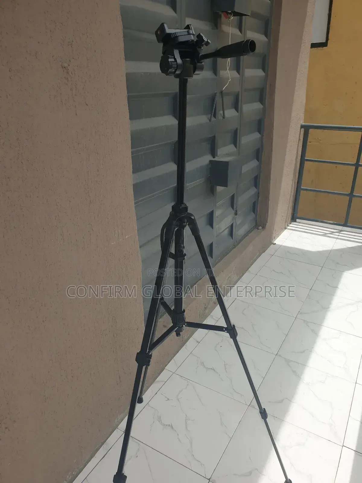 Brand New Tripod Stand for Camera and Phone