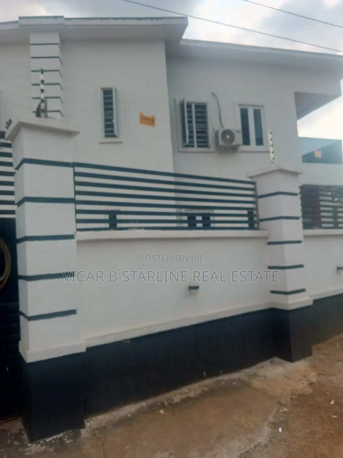2bdrm Block of Flats in Mile 50, Ebonyi for rent