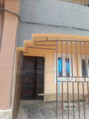 2bdrm Block of Flats in Hatchery Road, Ebonyi for rent
