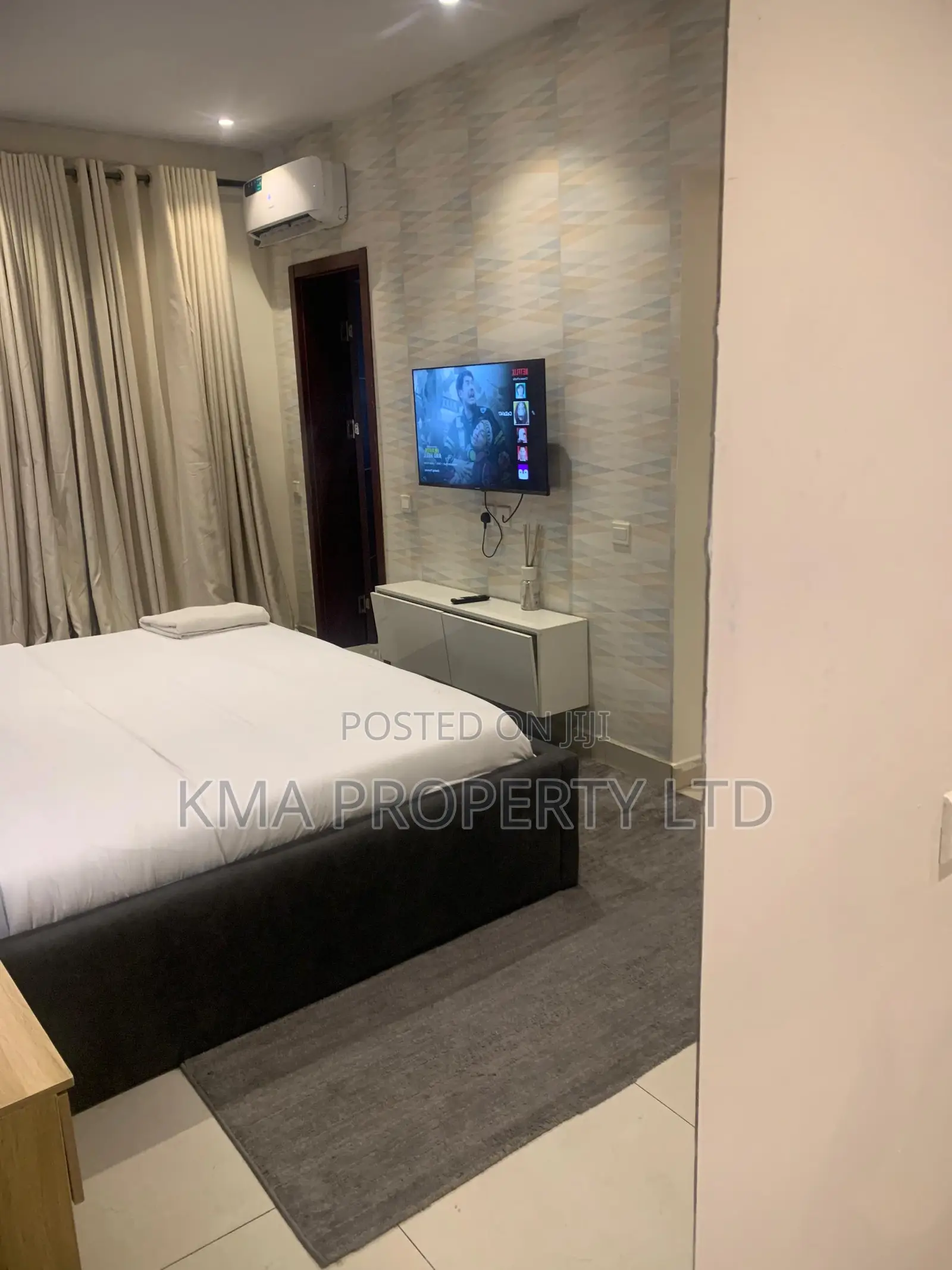 Luxurious 2 Bedroom Apartment With City View