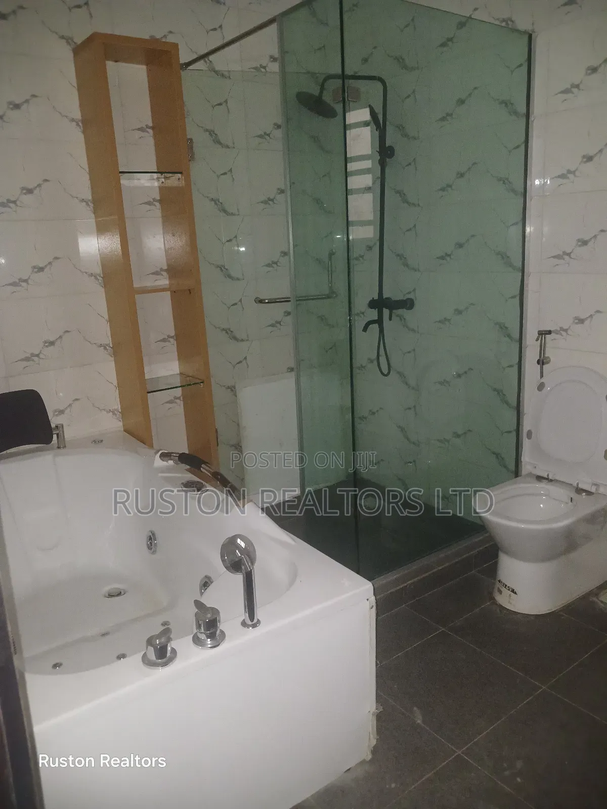 5bdrm Duplex in Ibadan for sale