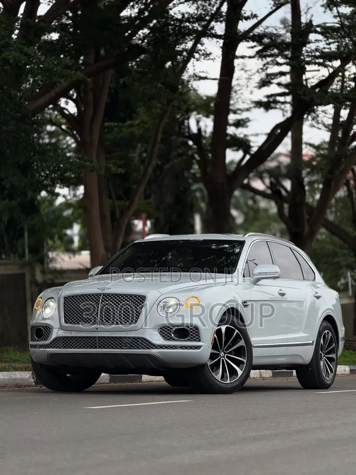 Bentley Bentayga W12 AWD 2017 White
