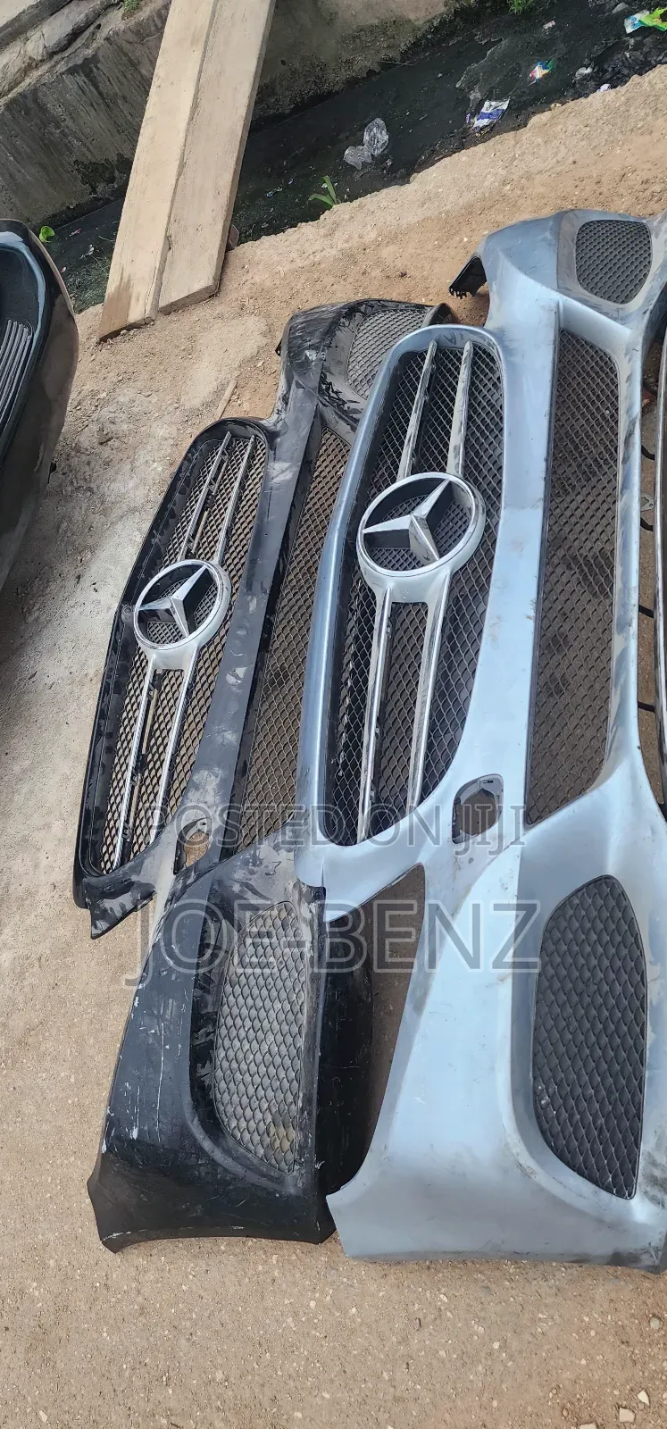 C300 2017 Front Bumper With Grill Belgium Use