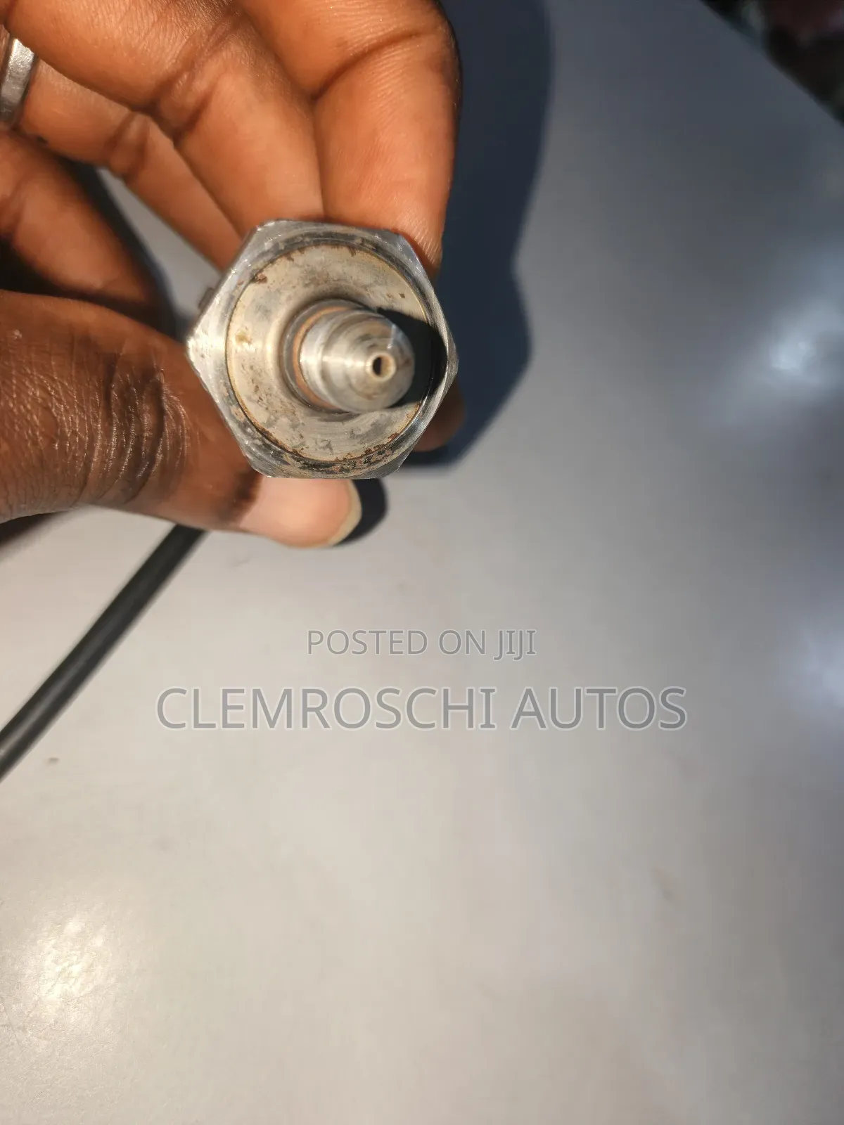 High Quality Certified Fuel Rail Sensor Rolls-Royce BMW V12 Engine