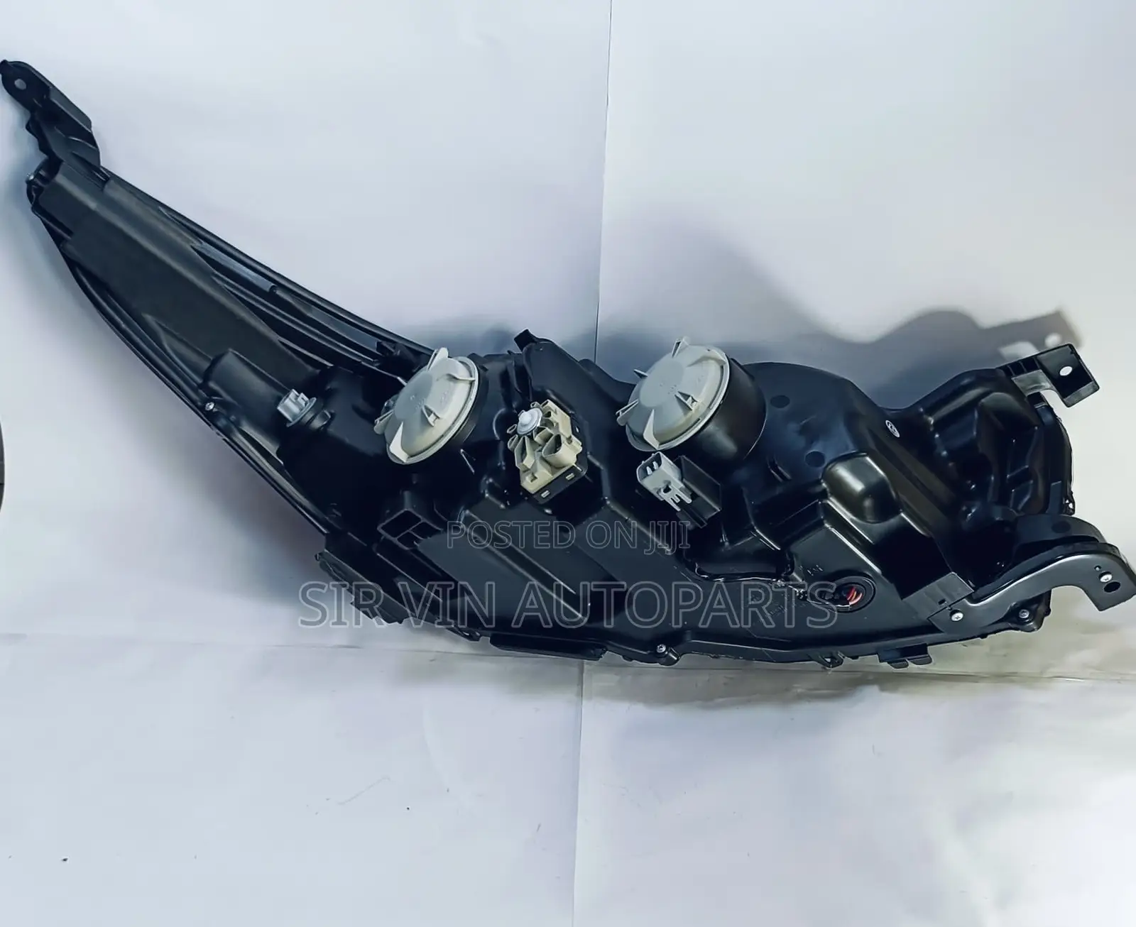 Toyota Highlander 2019 Headlight/Headlamp (Complete Set)