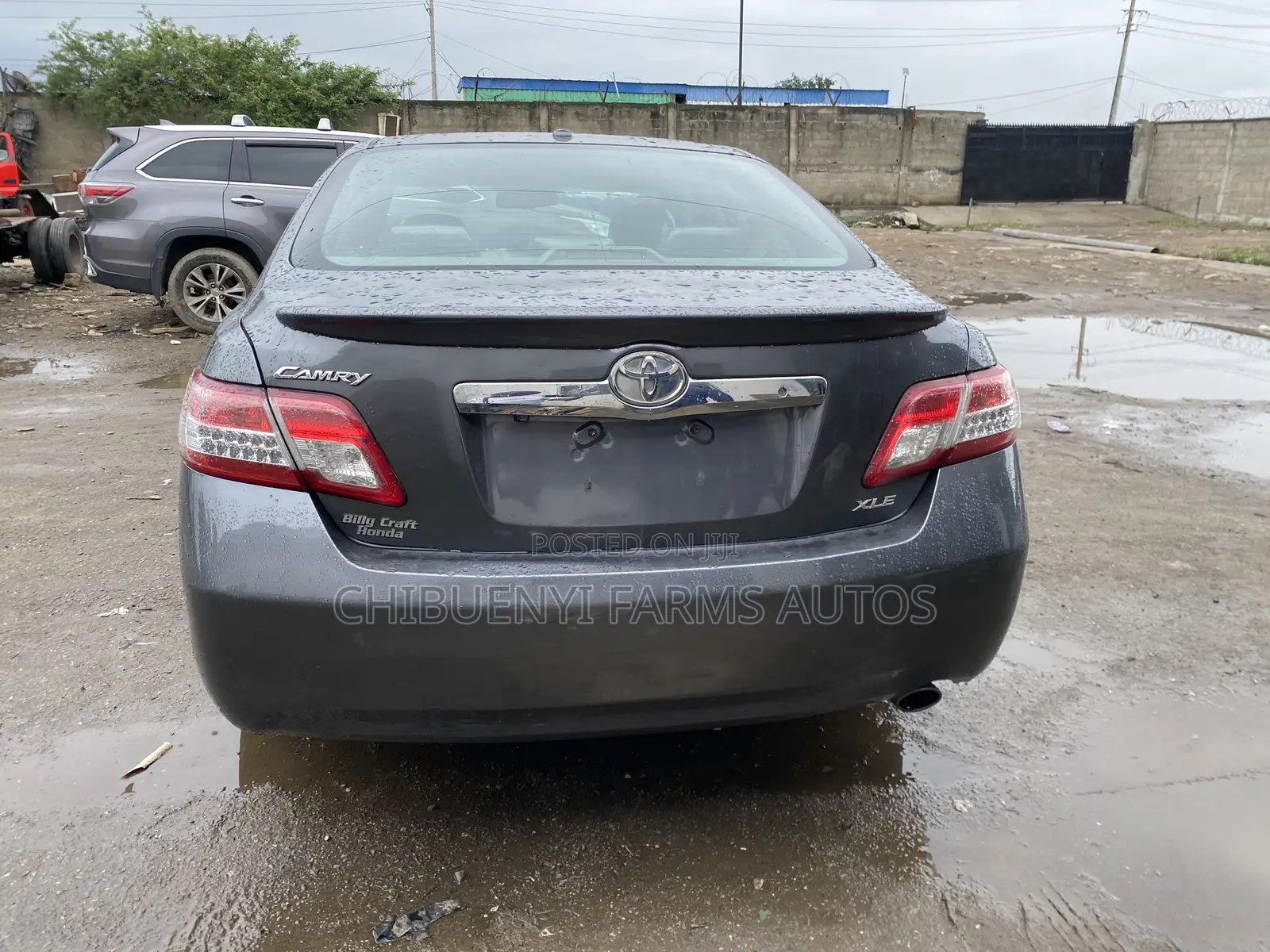 Toyota Camry XLE 4dr Sedan (2.5L 4cyl 6AM) 2010 Gray