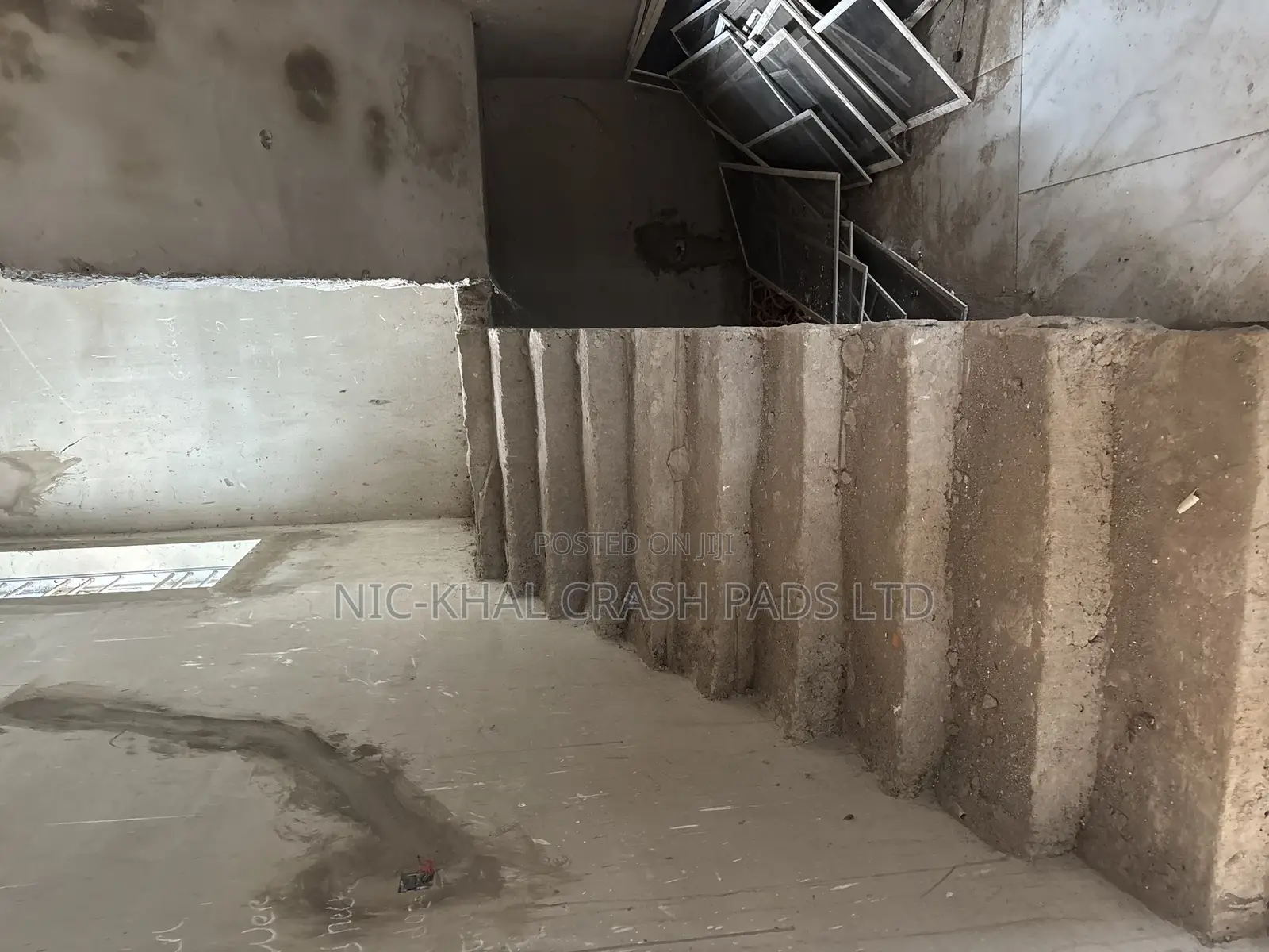 5bdrm Duplex in Police Service, Idu for sale
