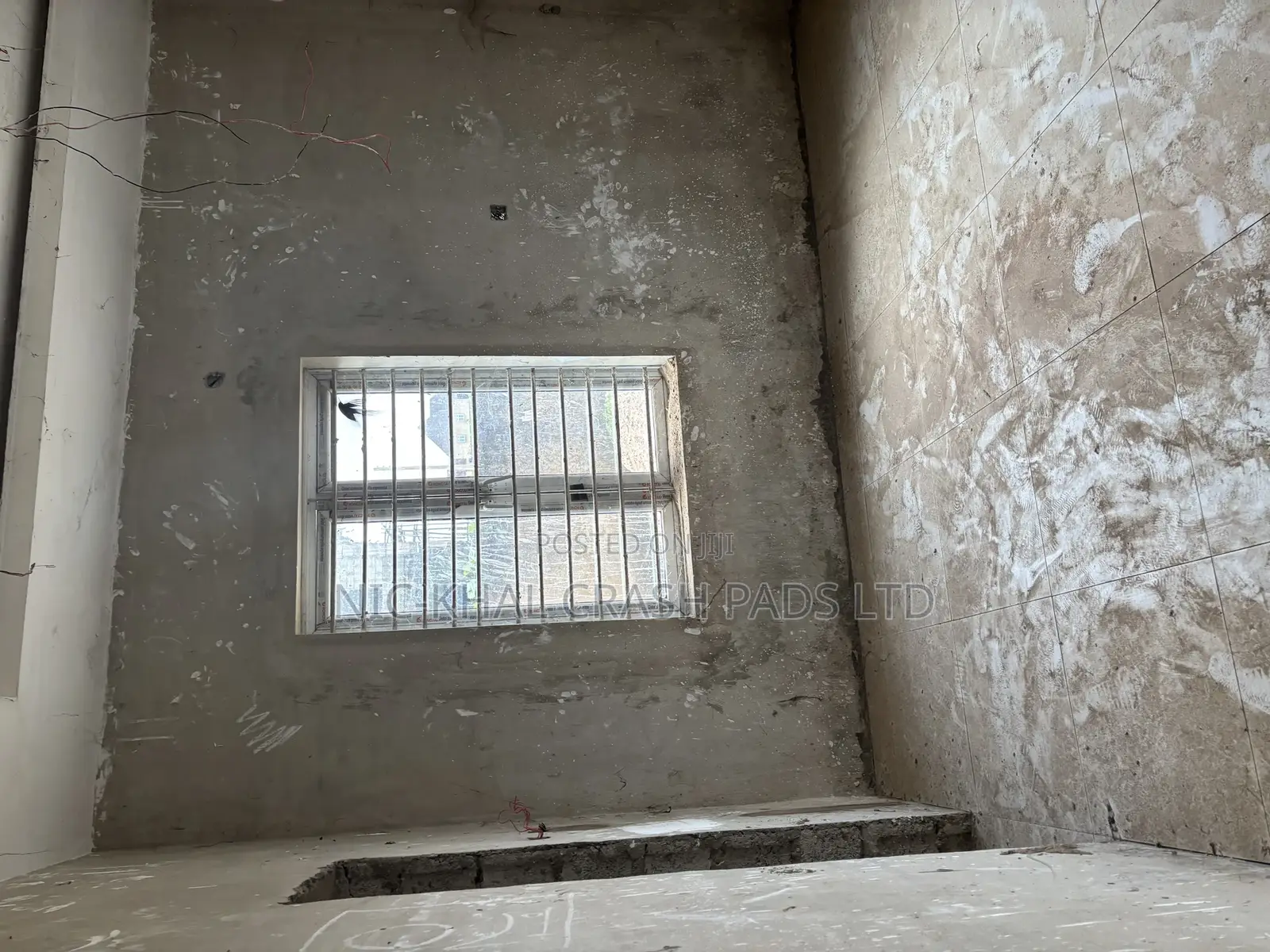 5bdrm Duplex in Police Service, Idu for sale
